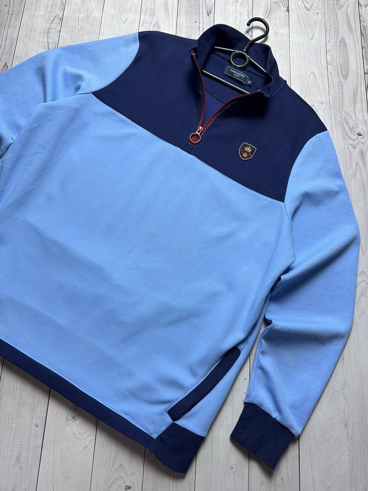 Vintage Vintage Manchester City soccer sweatshirt size XL Size US XL / EU 56 / 4 - 2 Thumbnail