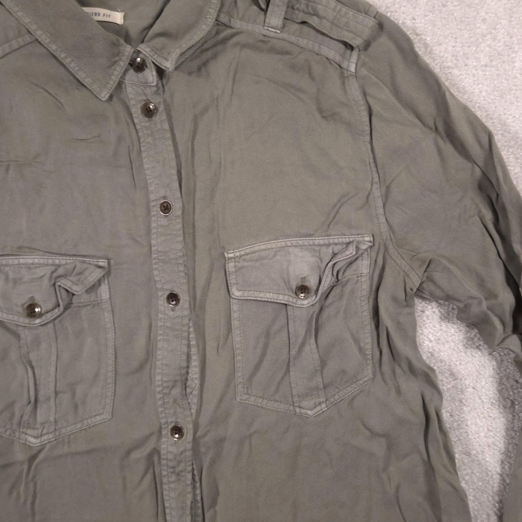 American Eagle Outfitters American Eagle Outfitters Shirt Womens Medium Green Military Long Sleeve Top Size M / US 6-8 / IT 42-44 - 3 Thumbnail