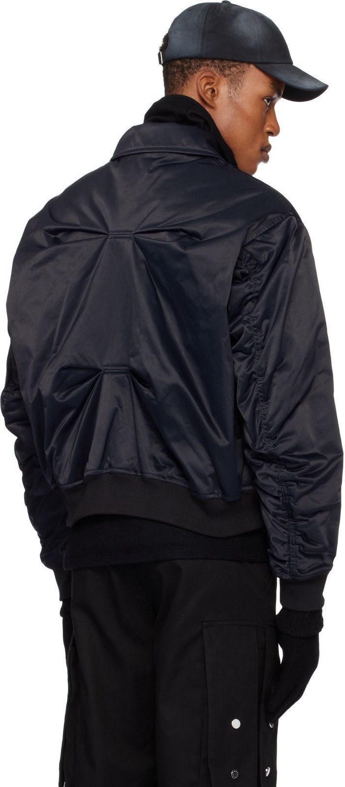 A-COLD-WALL* A-COLD-WALL* Cinch Bomber Size US L / EU 52-54 / 3 - 9 Thumbnail
