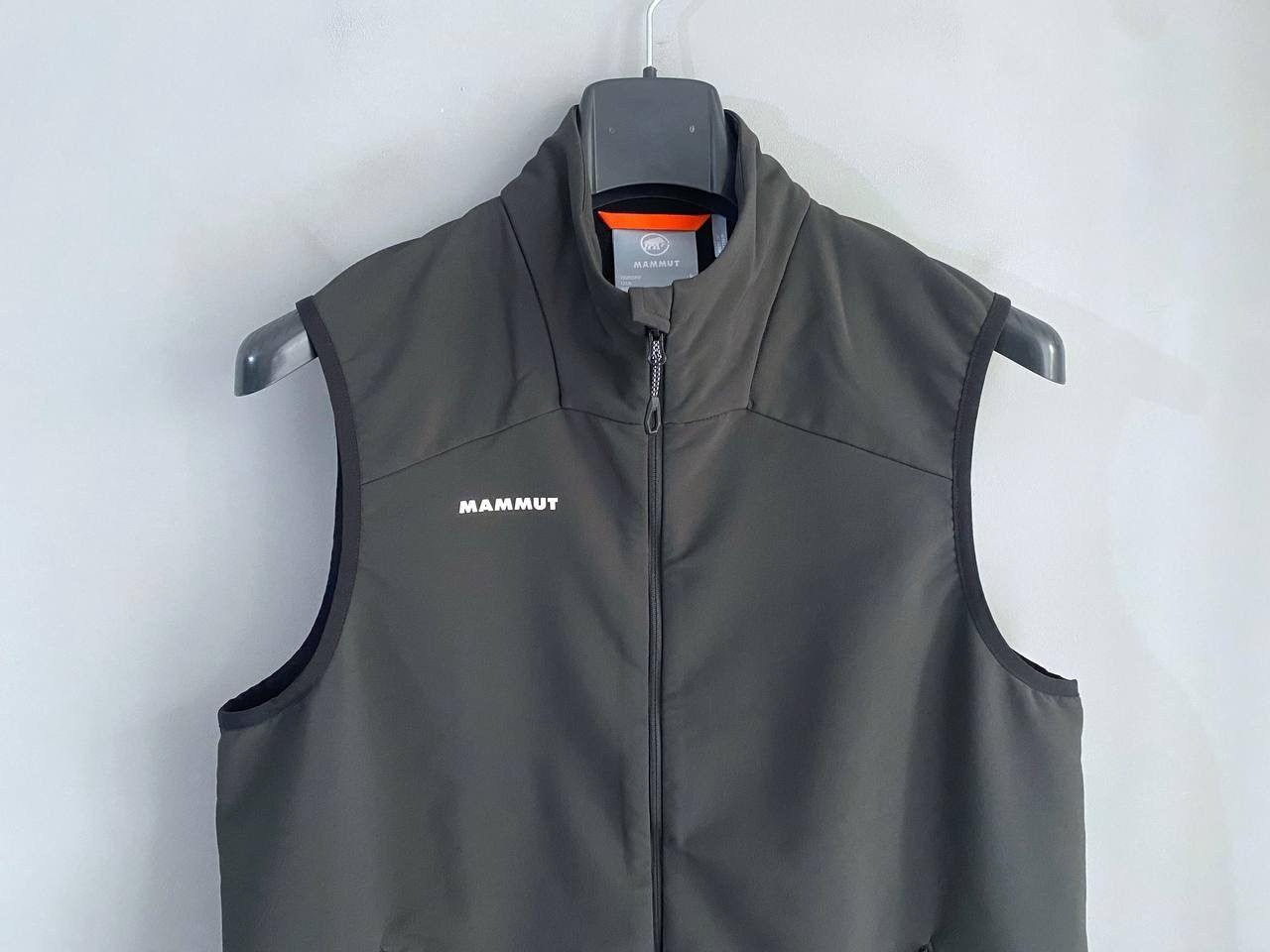 Mammut Mammut Women's Outdoor Hiking Softshell Vest With Fleece, L Size L / US 10 / IT 46 - 2 Thumbnail