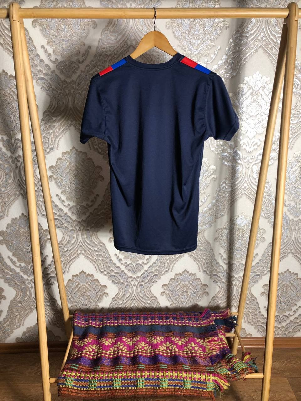 Vintage VERY RARE FC BARCELONA SPAIN RETRO SOCCER JERSEY BLOKE Y2K Size US S / EU 44-46 / 1 - 4 Thumbnail