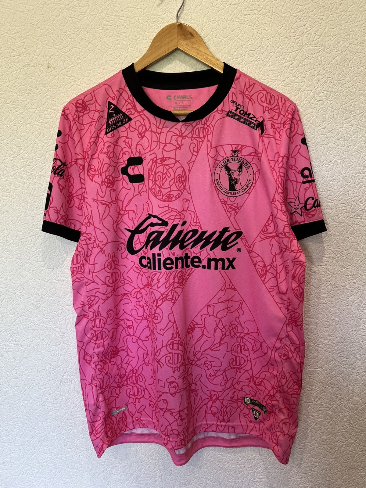 Other Club Tijuana 2020/2021 October Pink Kit Soccer Jersey Charly Size US L / EU 52-54 / 3 - 1 Thumbnail