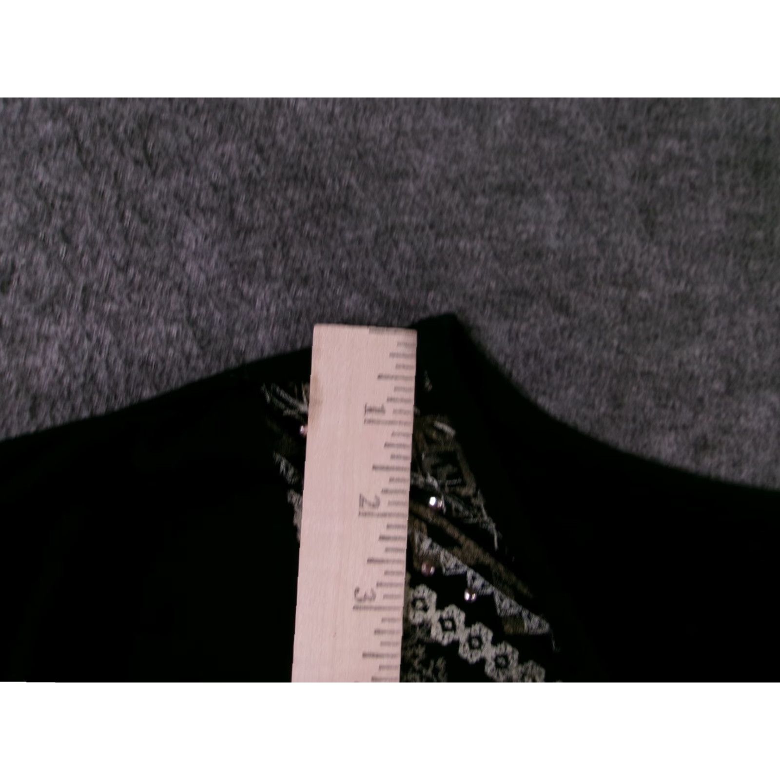 Vintage Catherines Top Womens 4X Black V Neck Embellished Button Sequin Stretch Capsule Size XXL / US 16-18 / IT 52-54 - 4 Thumbnail