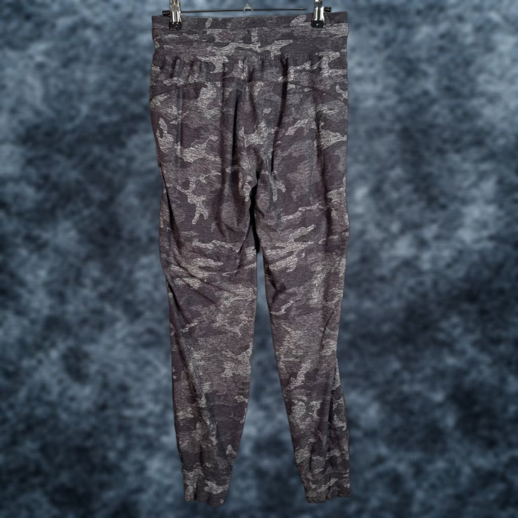Lululemon Lululemon Womens Gray Camouflage Jogger Pants - Size 4, Drawstring, Athletic | 29 Inseam | Pockets | Regular, Polyester Spandex | 8/10 Vintage? No Size 27" / US 4 / IT 40 - 1 Thumbnail