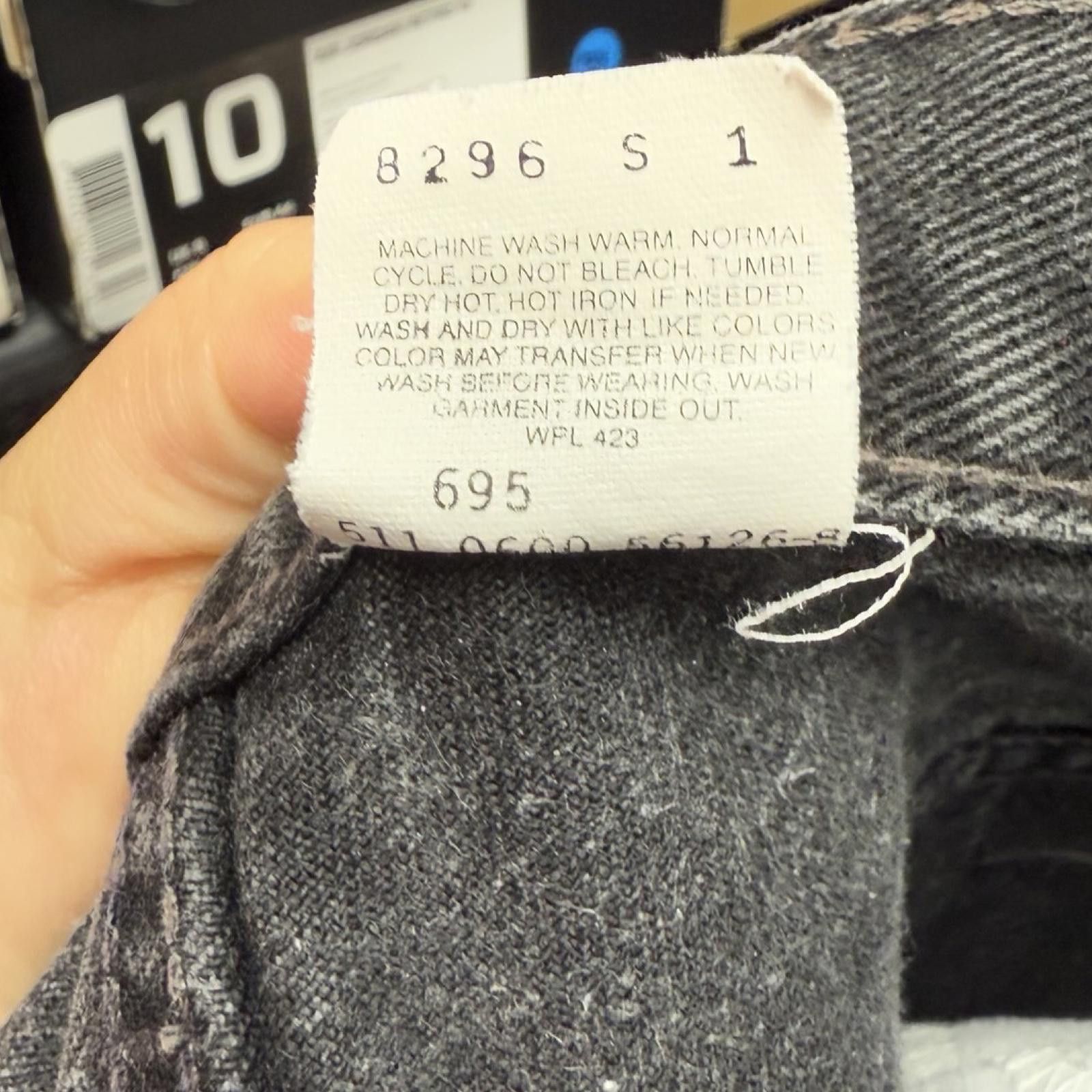 Levi's Vintage Levi's 560 -- 29 x 32 -- Size US 29 - 5 Thumbnail