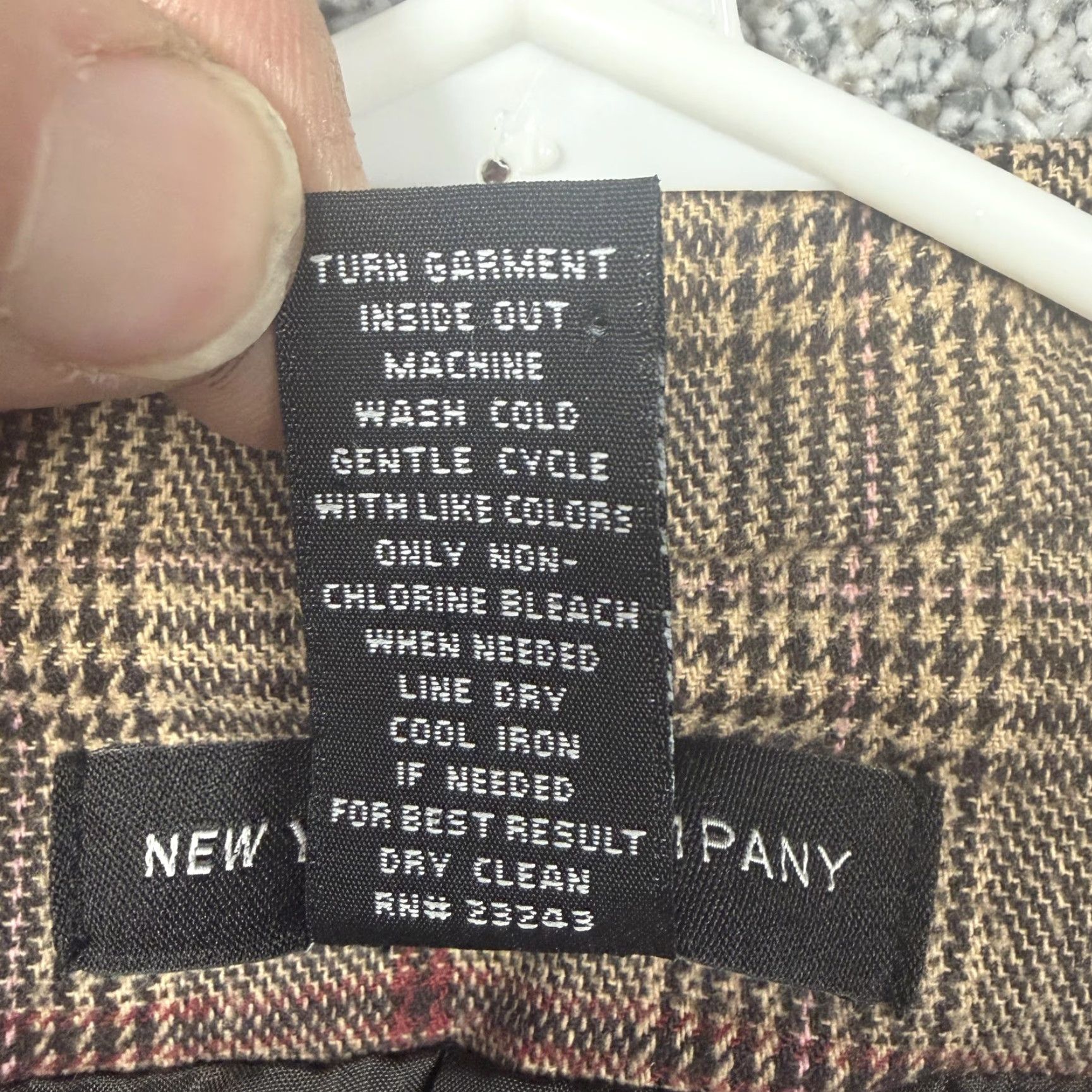 Vintage VINTAGE? No — New York & Company Blazer Women 18 Brown Plaid Three-Button Notch Lapel Short Suit Jacket Office Workwear Size XXL / US 16-18 / IT 52-54 - 6 Thumbnail