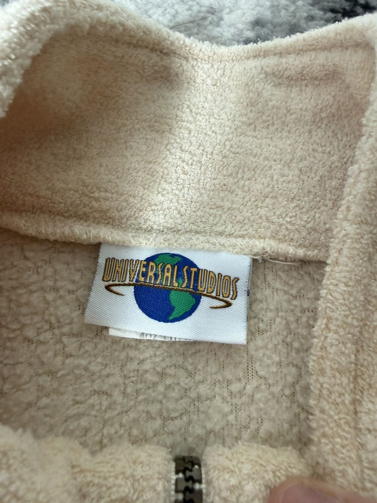 Universal Studios Vintage Made in USA Universal Studios Fleece Sweatshirt Size US XL / EU 56 / 4 - 4 Thumbnail