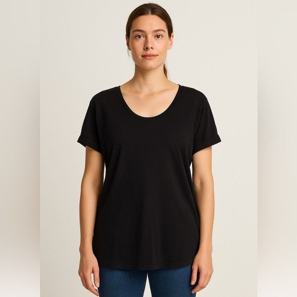 Kit and Ace Kit and Ace Black Scoop Neck T-Shirt (Approx. Size XL) Size XL / US 12-14 / IT 48-50 - 1 Thumbnail