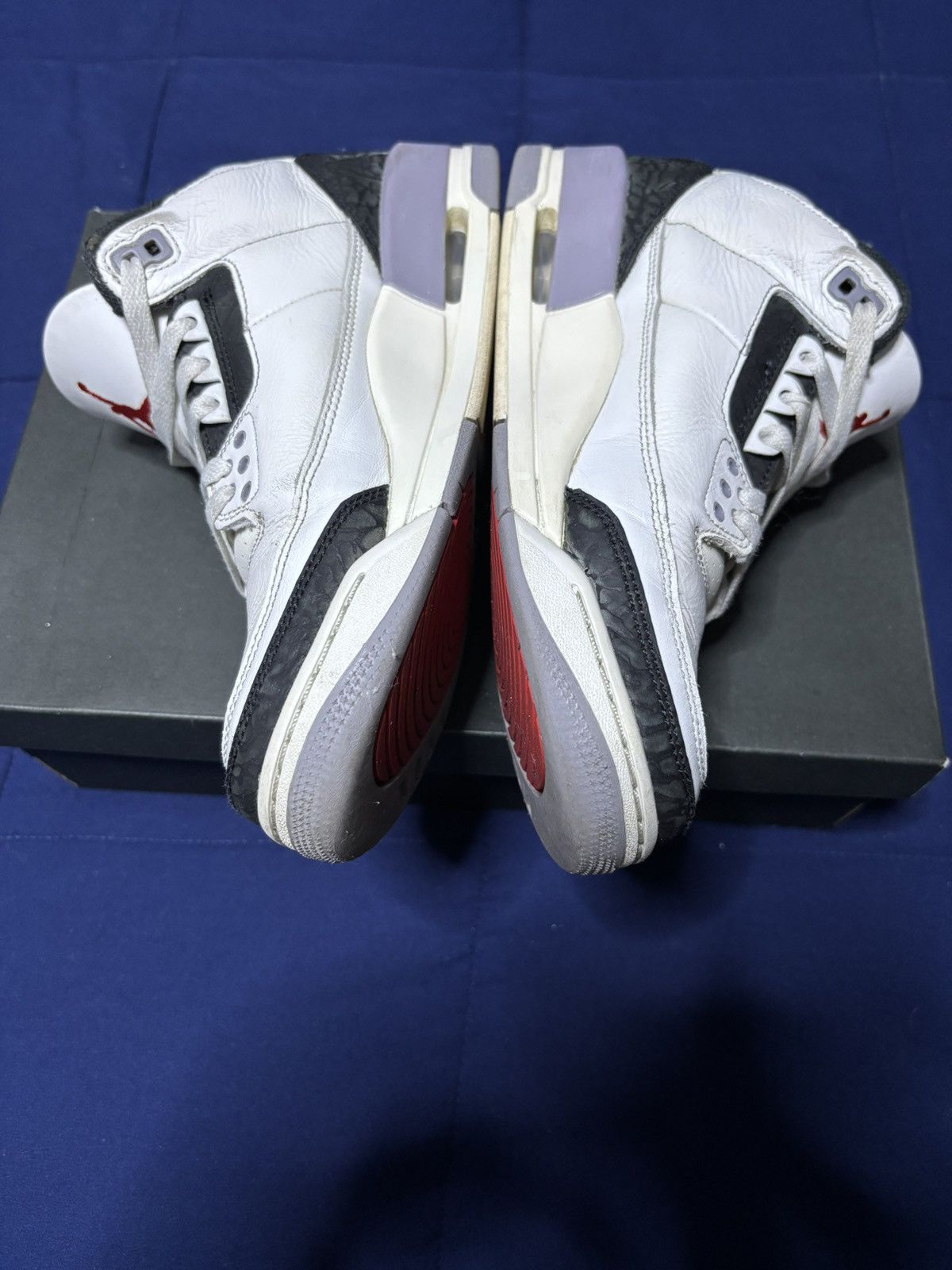 Jordan Brand Jordan 3 Retro Cement Grey 2024 Size 8.5 Size US 8.5 / EU 41-42 - 3 Thumbnail