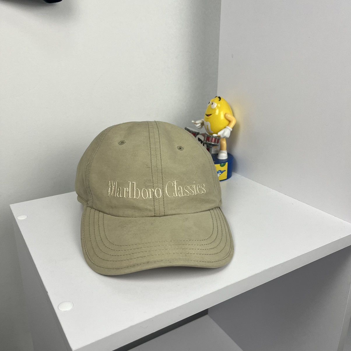 Marlboro Classics × Vintage 🎞️VINTAGE🎞️ Marlboro Classics Quality Label Beige sponsor Cap Size ONE SIZE - 1 Thumbnail