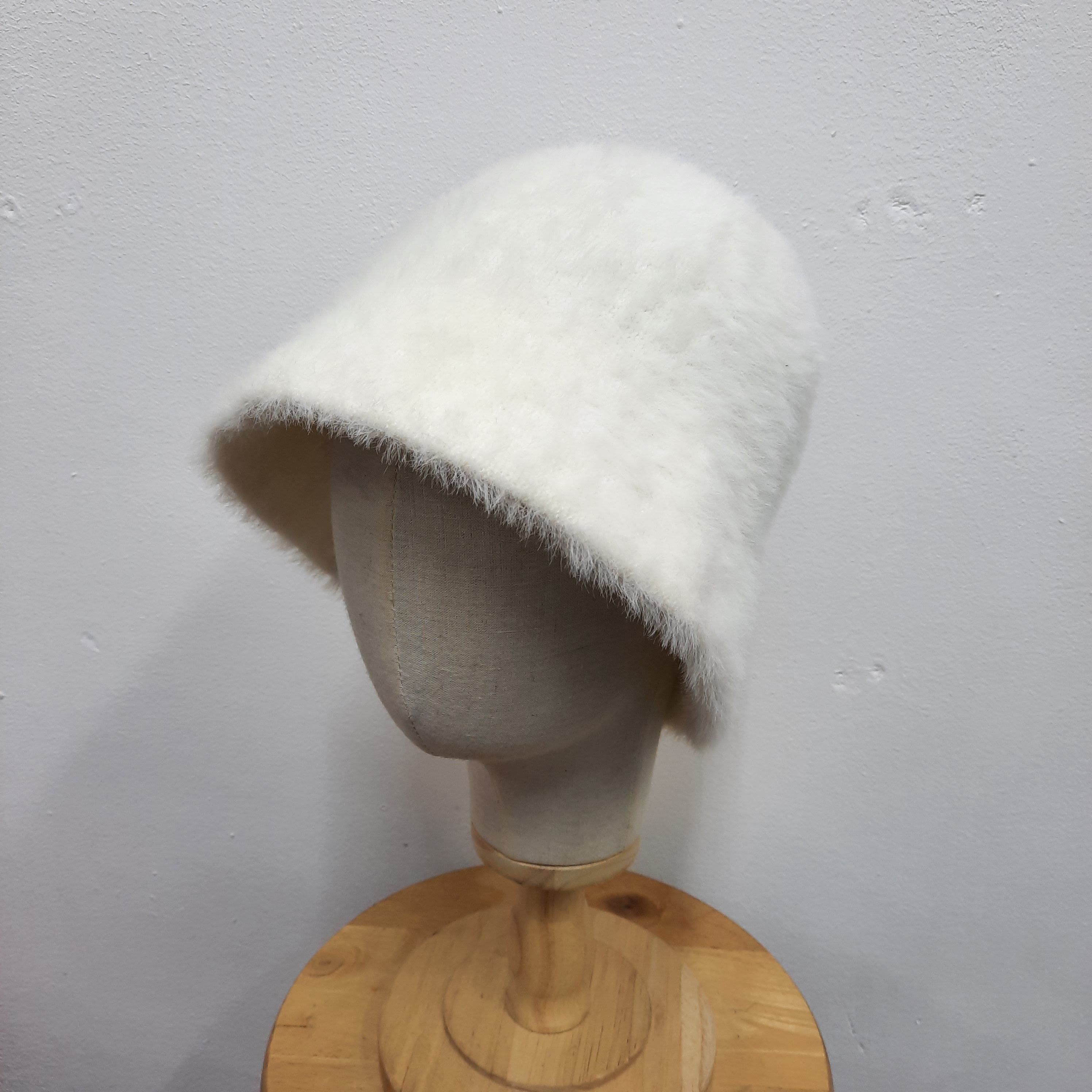 Japanese Brand 💫 Japanese brand casual style fur bucket hat Size ONE SIZE - 2 Thumbnail