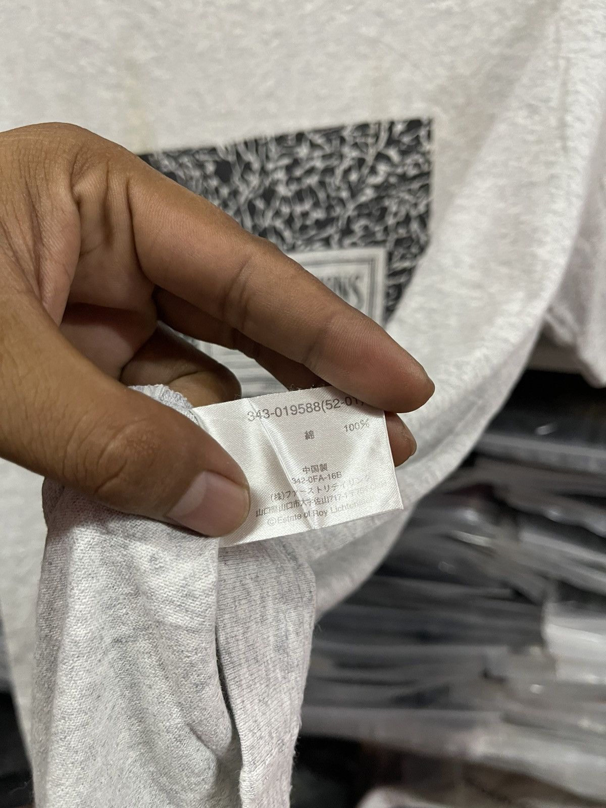 Uniqlo Uniqlo x Roy Lichtenstein🔥🔥🔥 Size US L / EU 52-54 / 3 - 4 Thumbnail