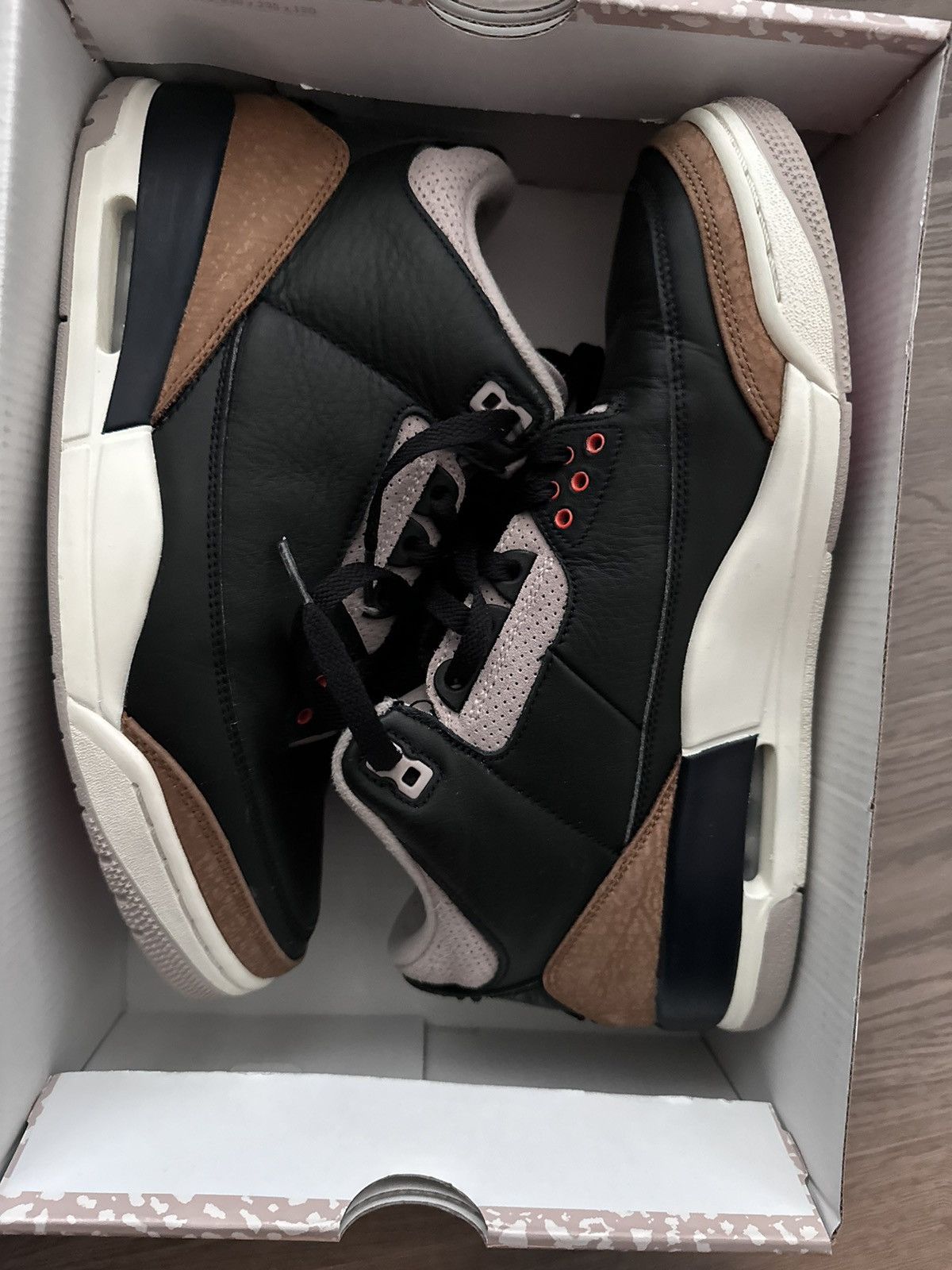 Jordan Brand Jordan 3 Desert Elephant Size US 10 / EU 43 - 2 Thumbnail