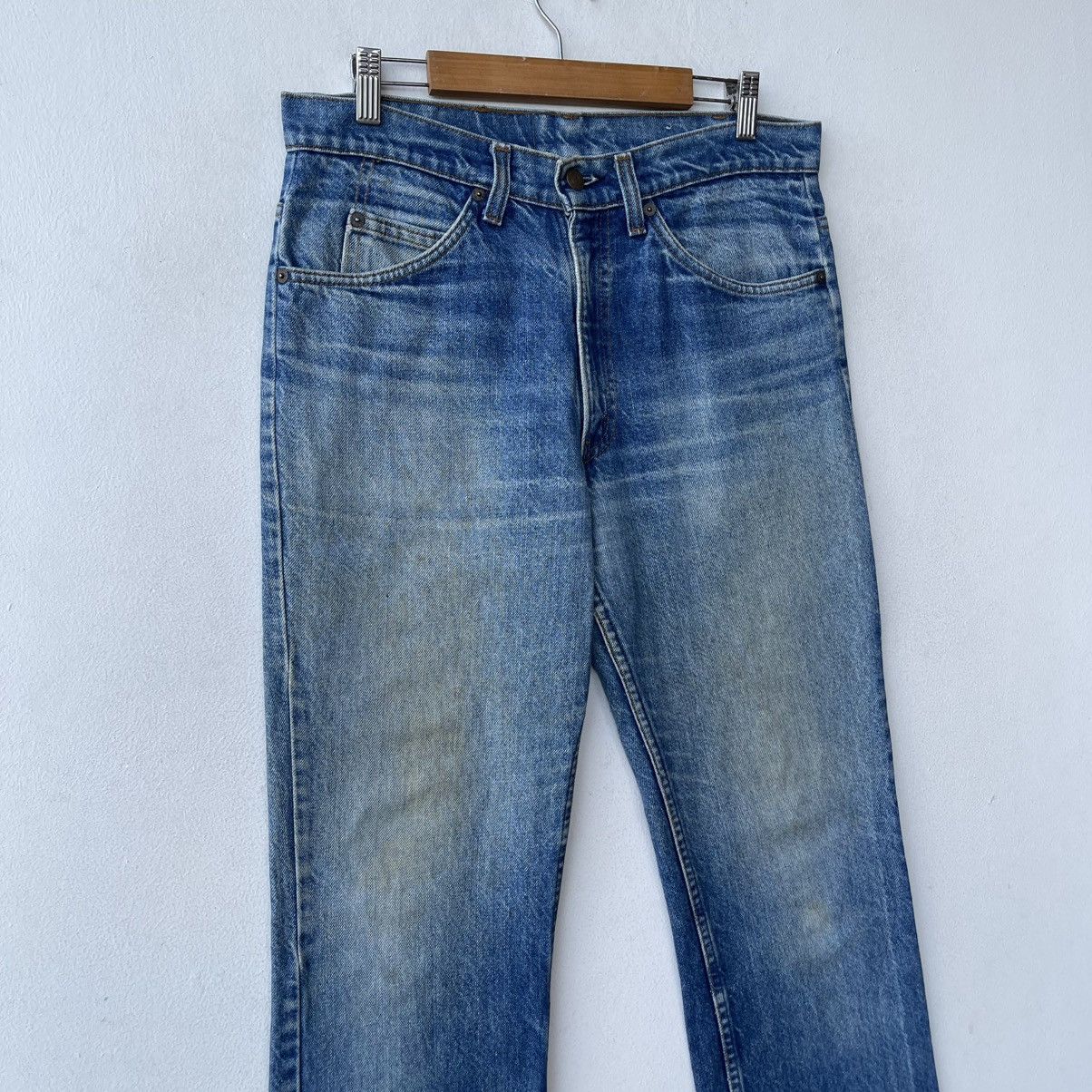 Levi's Thrashed Crotch Rip / Blowout Levi’s 517 Flared Bella Hadid Size US 32 / EU 48 - 5 Thumbnail