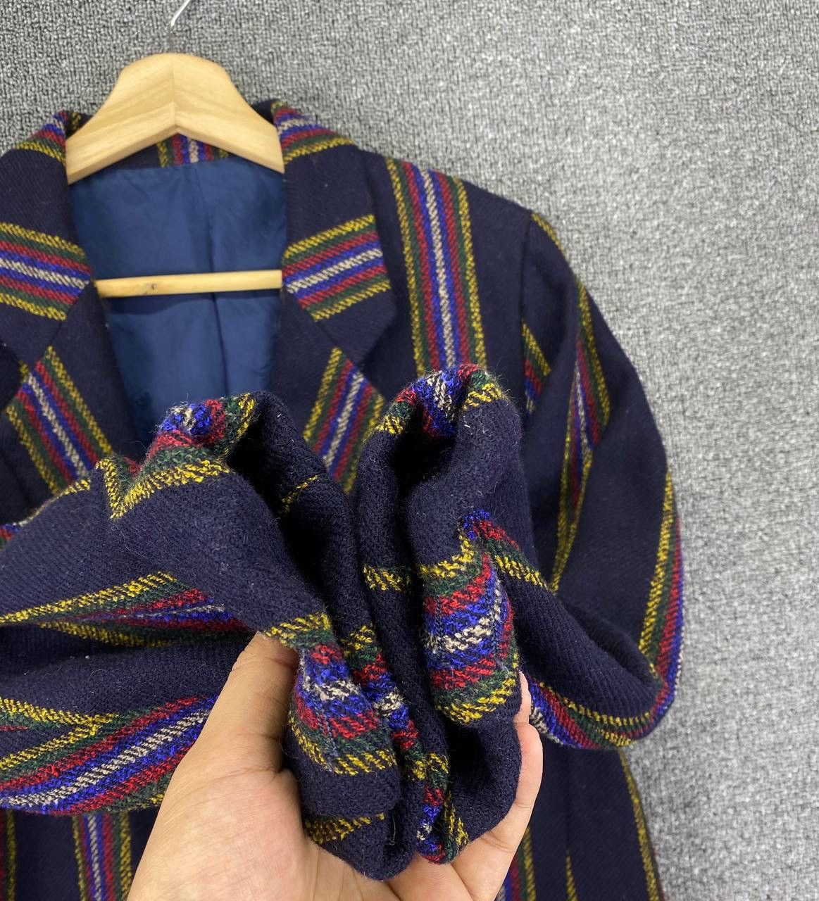 Kenzo × Vintage Vintage Kenzo Stripes Multicolour Knit’s Coats Wool Jacket Size US M / EU 48-50 / 2 - 10 Thumbnail