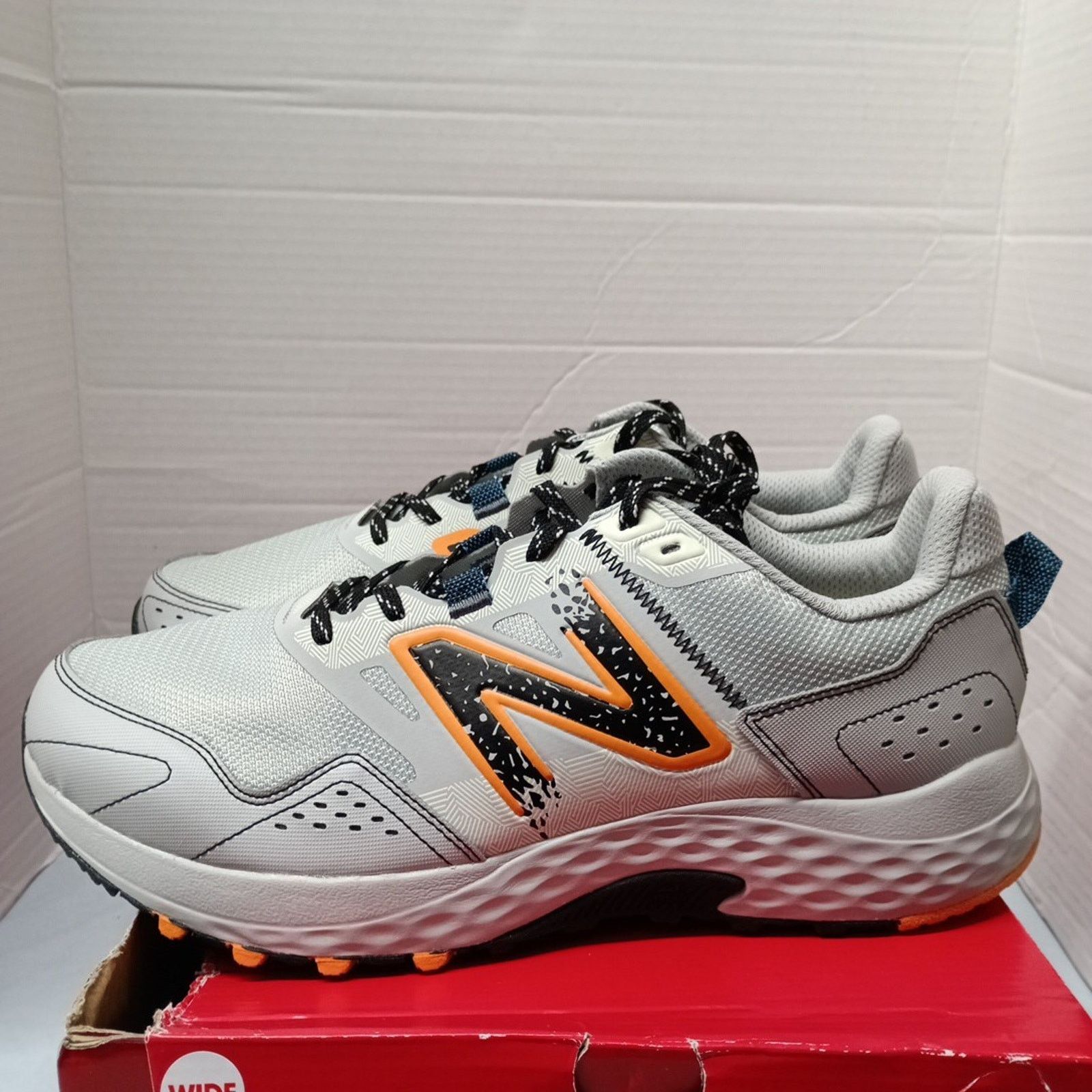 New Balance New Balance 410v8 Trail Running Shoes Men Sz 11.5 4E W Grey Size US 11.5 / EU 44-45 - 3 Thumbnail