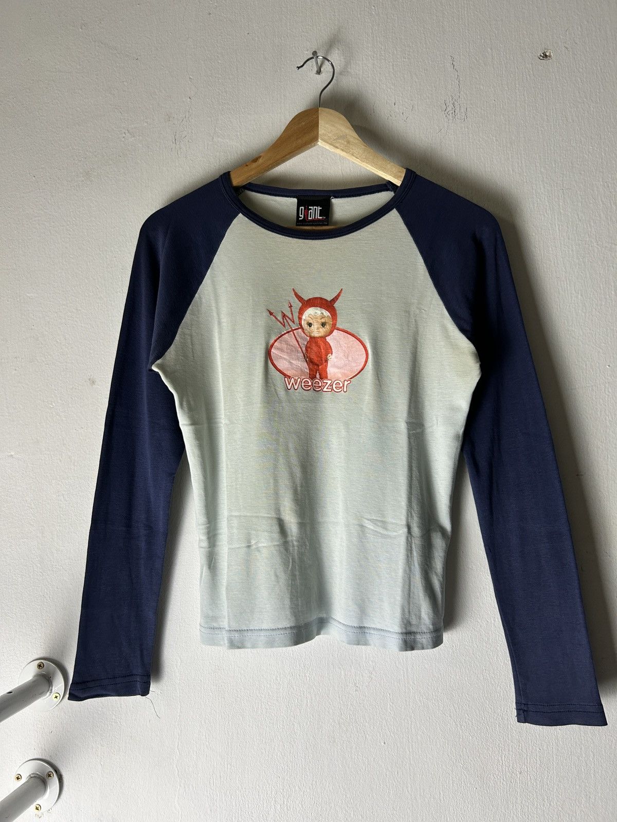 Band Tees Vintage Rare Band Weezer Women Longsleeve Size XS / US 0-2 / IT 36-38 - 1 Thumbnail