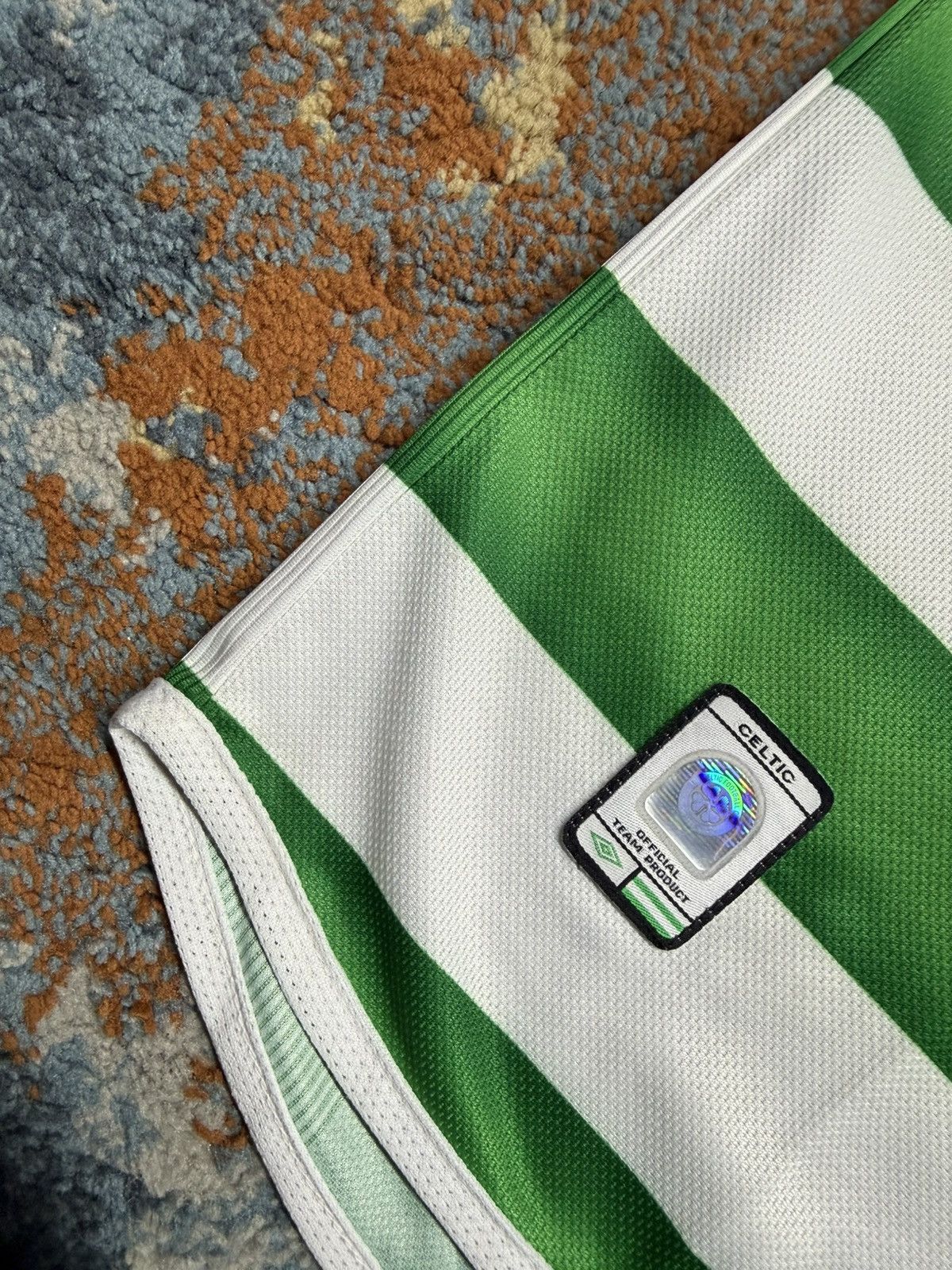Umbro Vintage Umbro 2003-04 Celtic Home Jersey kit Size US L / EU 52-54 / 3 - 4 Thumbnail