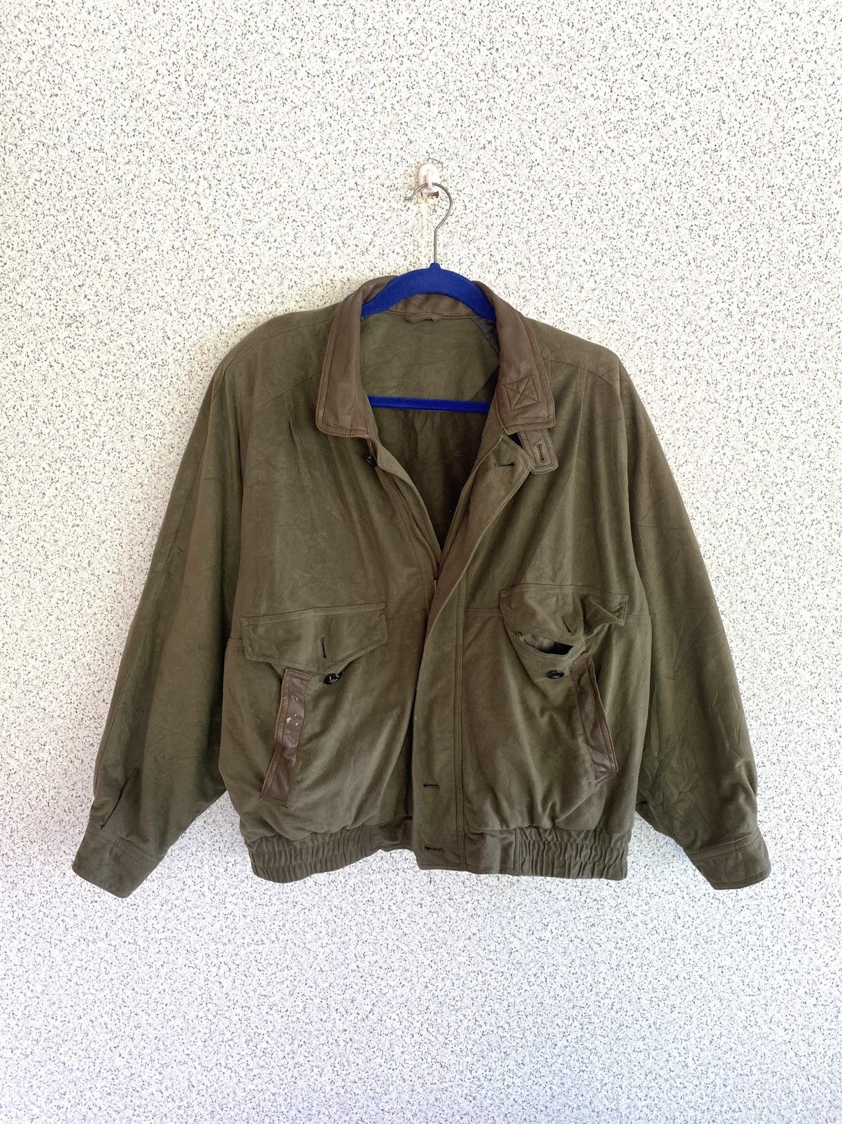 Japanese Brand Vintage Olive Utility Bomber Jacket w/ Leather Trim Size L / US 10 / IT 46 - 1 Thumbnail