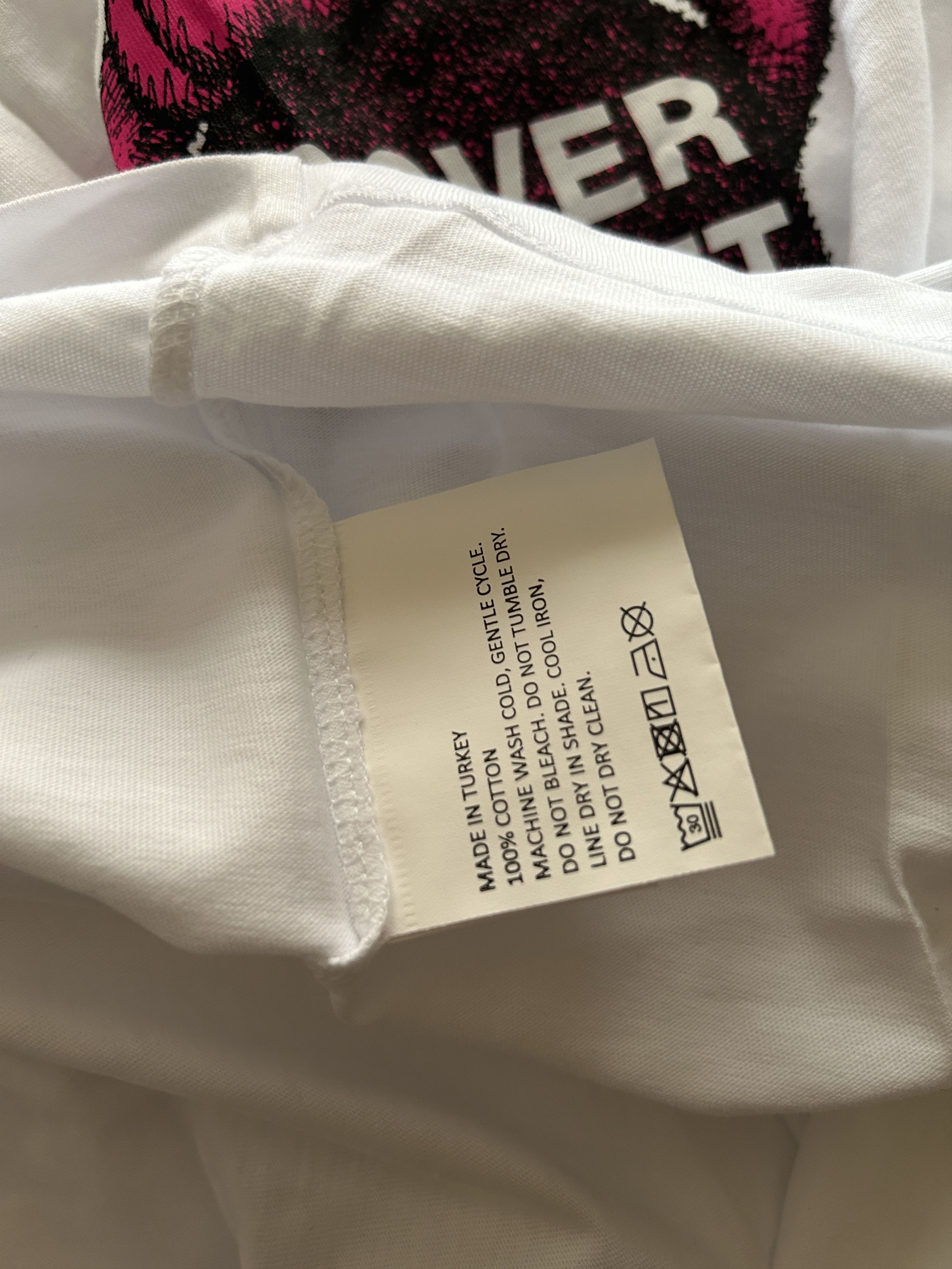 KAWS x DSM FLURO REBELLION TEE DOVER STREET MARKET