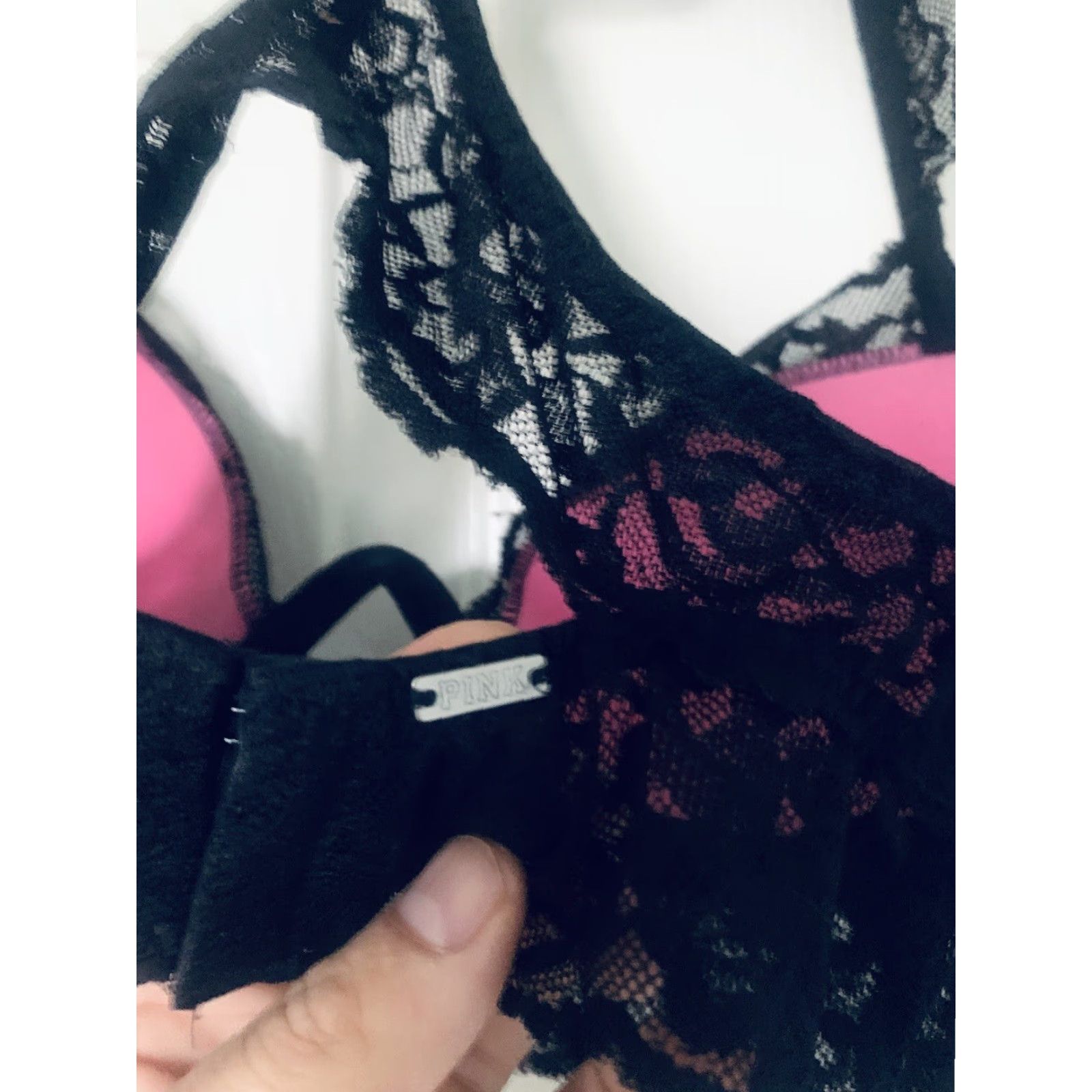 Victoria's Secret VINTAGE Victoria's Secret PINK Bralette Women’s XS Black Lace Push Up Crossback Pullover Size ONE SIZE - 4 Thumbnail
