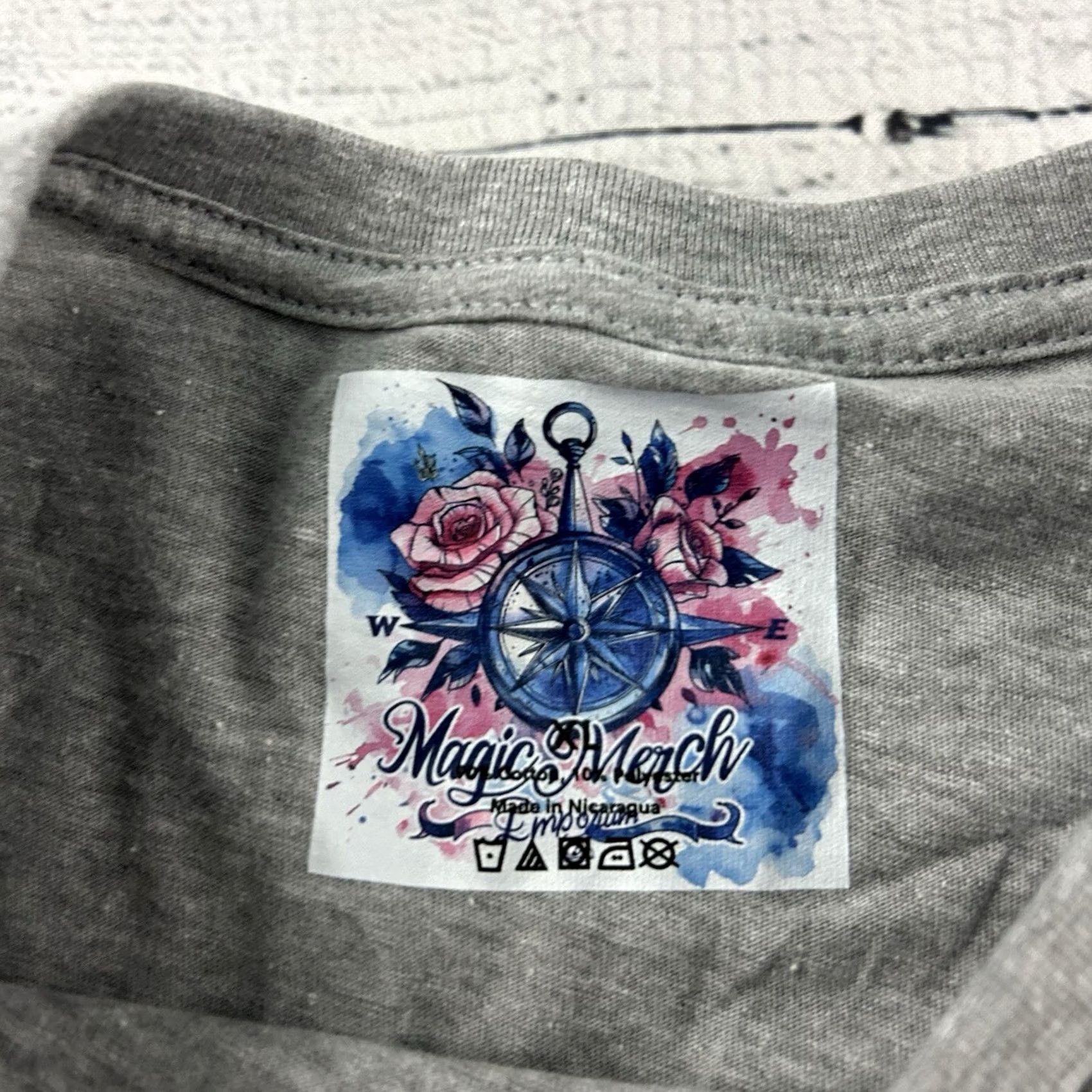 Vintage Rhysand Short Sleeve T-Shirt Men XL Gray Magical Merch Thorns and Roses Shirt Size US XL / EU 56 / 4 - 2 Thumbnail