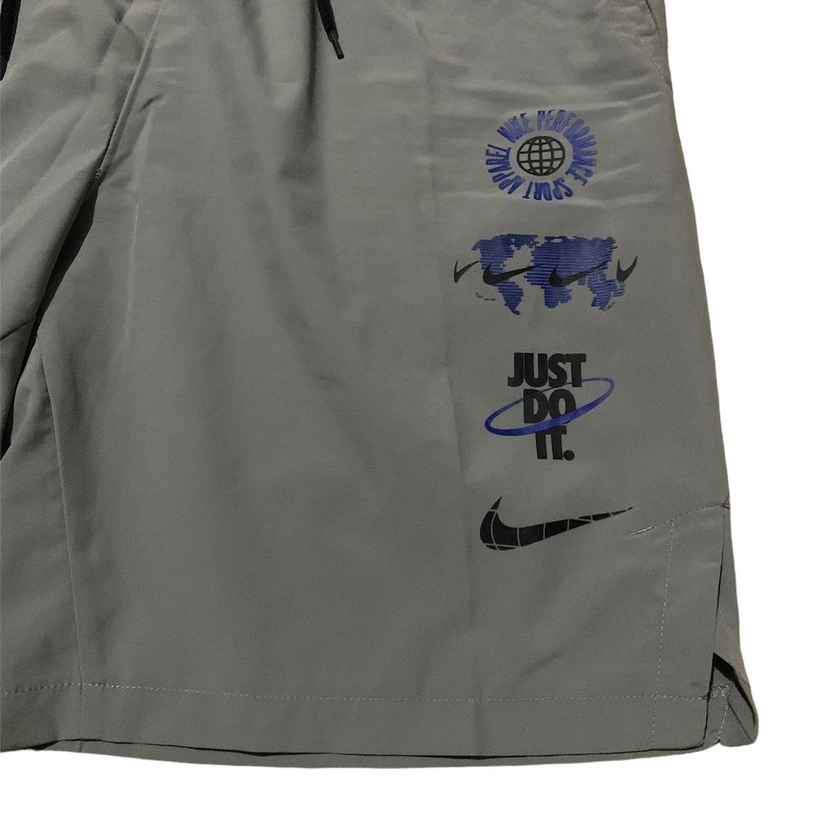 Nike Nike nylon pants Size US 34 / EU 50 - 2 Thumbnail