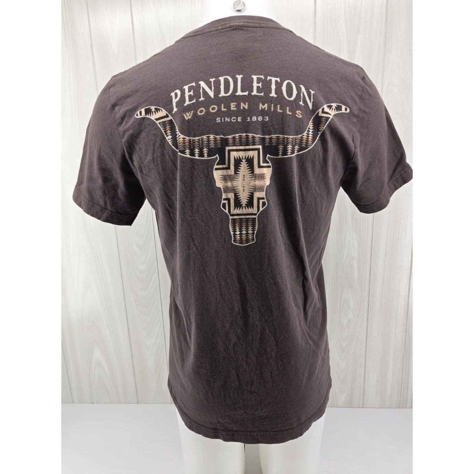 Pendleton Pendleton Graphic T Shirt Brown Large Western Cow Skull Mens T-Shirt Short Sleeve Size US L / EU 52-54 / 3 - 2 Thumbnail