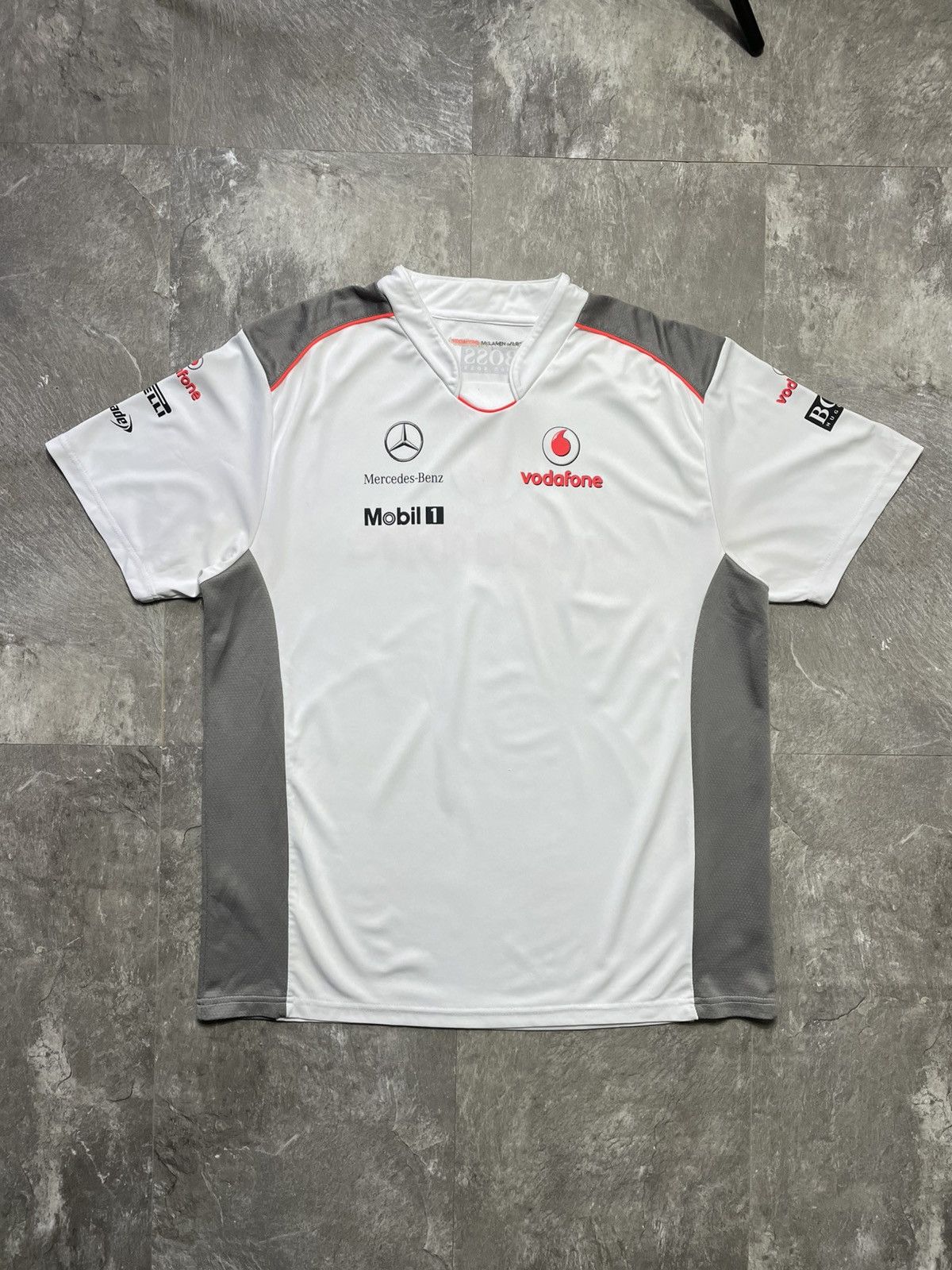 Mercedes-Benz Vodafone Mercedes Benz McLaren Formula 1 Racing Hugo Boss Size US XL / EU 56 / 4 - 1 Thumbnail