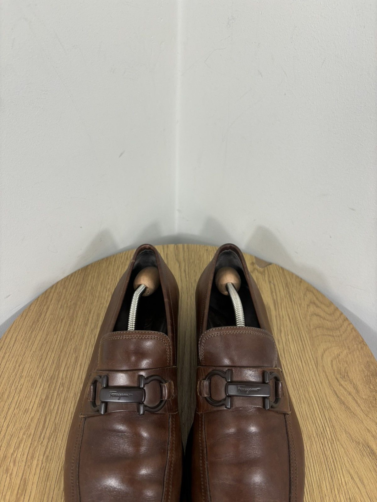 Salvatore Ferragamo Salvatore Ferragamo Men’s Dinamo Gancini Bit Leather Loafers Size US 8.5 / EU 41-42 - 9 Thumbnail