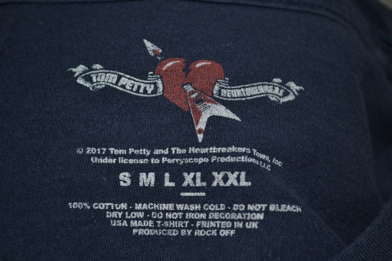 Band Tees Tom Petty & Heartbreakers 2013 Tour Tee shirt Size US XL / EU 56 / 4 - 5 Thumbnail