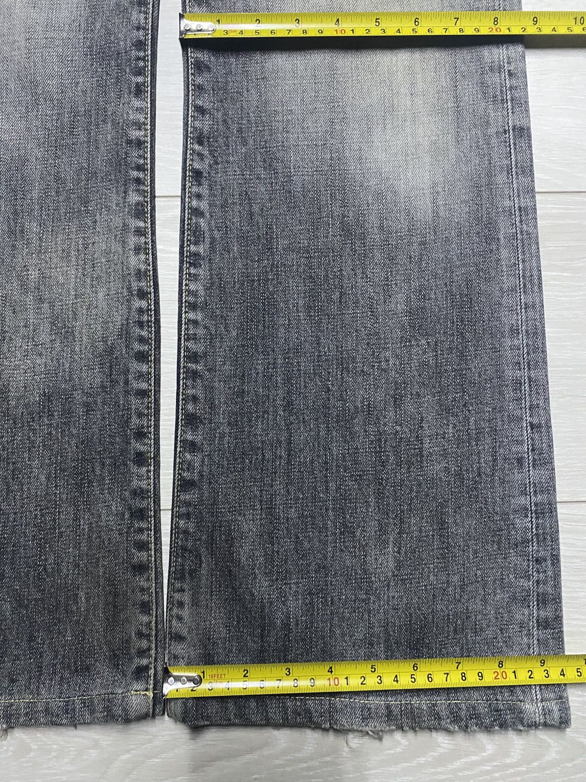 Undercover × Uniqlo Vintage Uniqlo B002 Grey Denim Distressed Flare Bootcut Jean Size US 33 - 14 Thumbnail