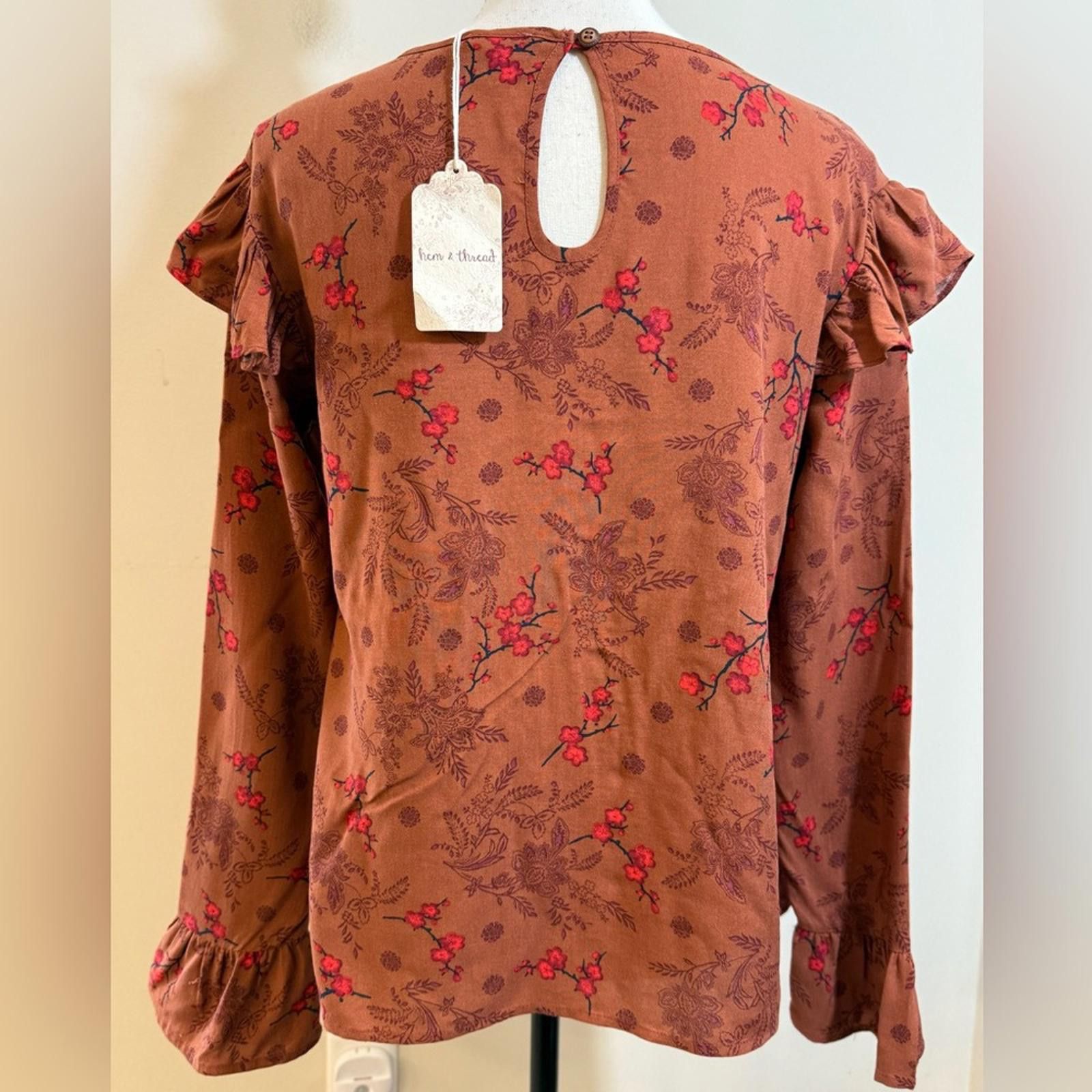 Other Hem & Thread brown red floral ruffled shoulder top SZ SM Size S / US 4 / IT 40 - 4 Thumbnail