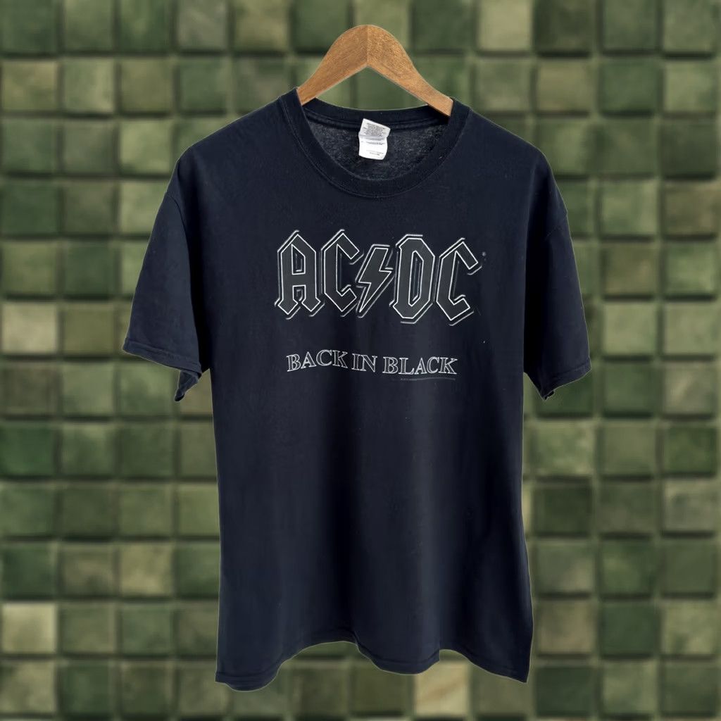 Gildan VINTAGE ACDC BACK IN BLACK 2010 BAND ROCK LOGO BLACK T-SHIRT Men L Size US L / EU 52-54 / 3 - 1 Thumbnail