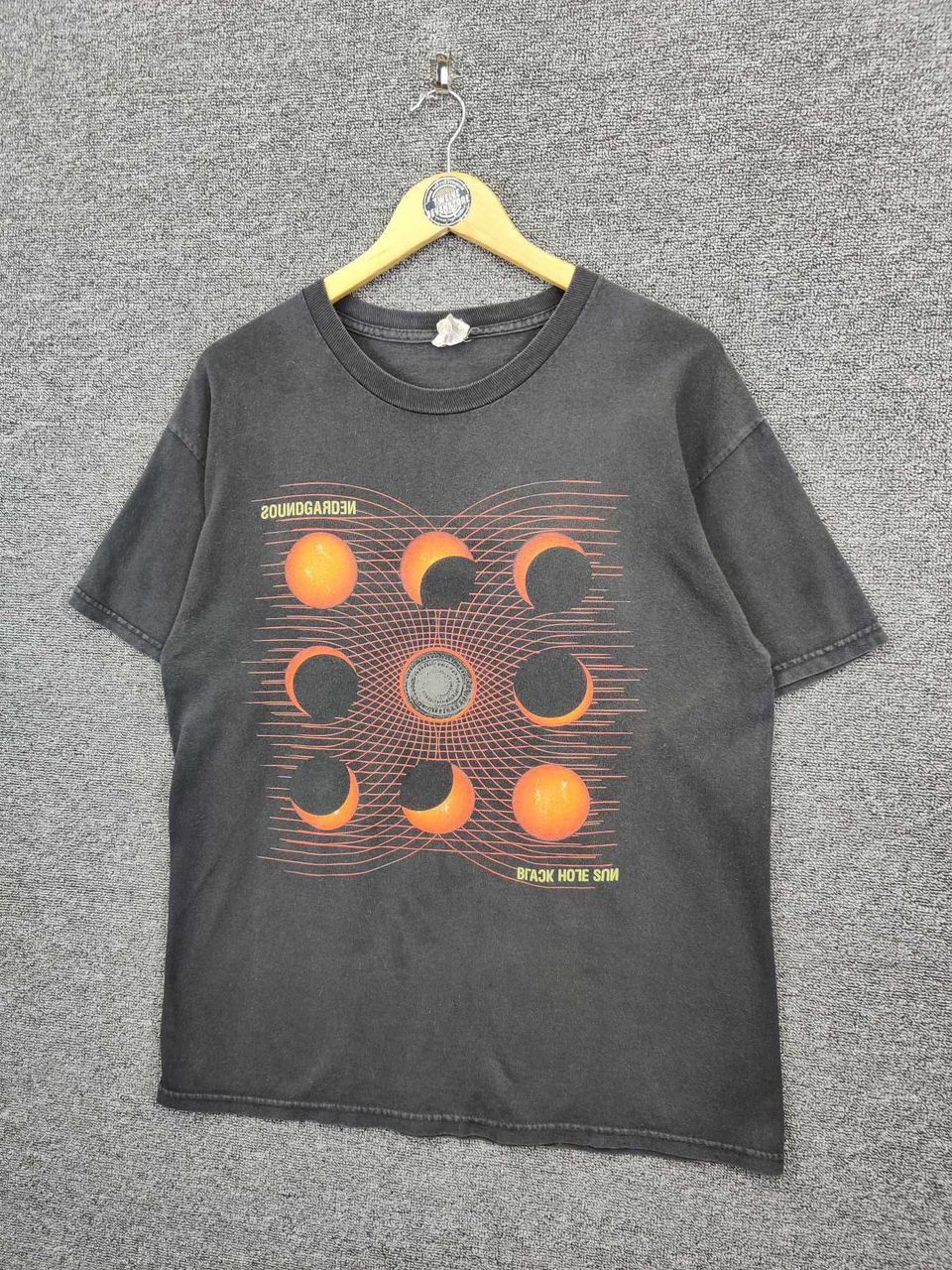 Band Tees Vintage Soundgarden Black Hole Sun Band Tees Tshirts Size US L / EU 52-54 / 3 - 2 Thumbnail
