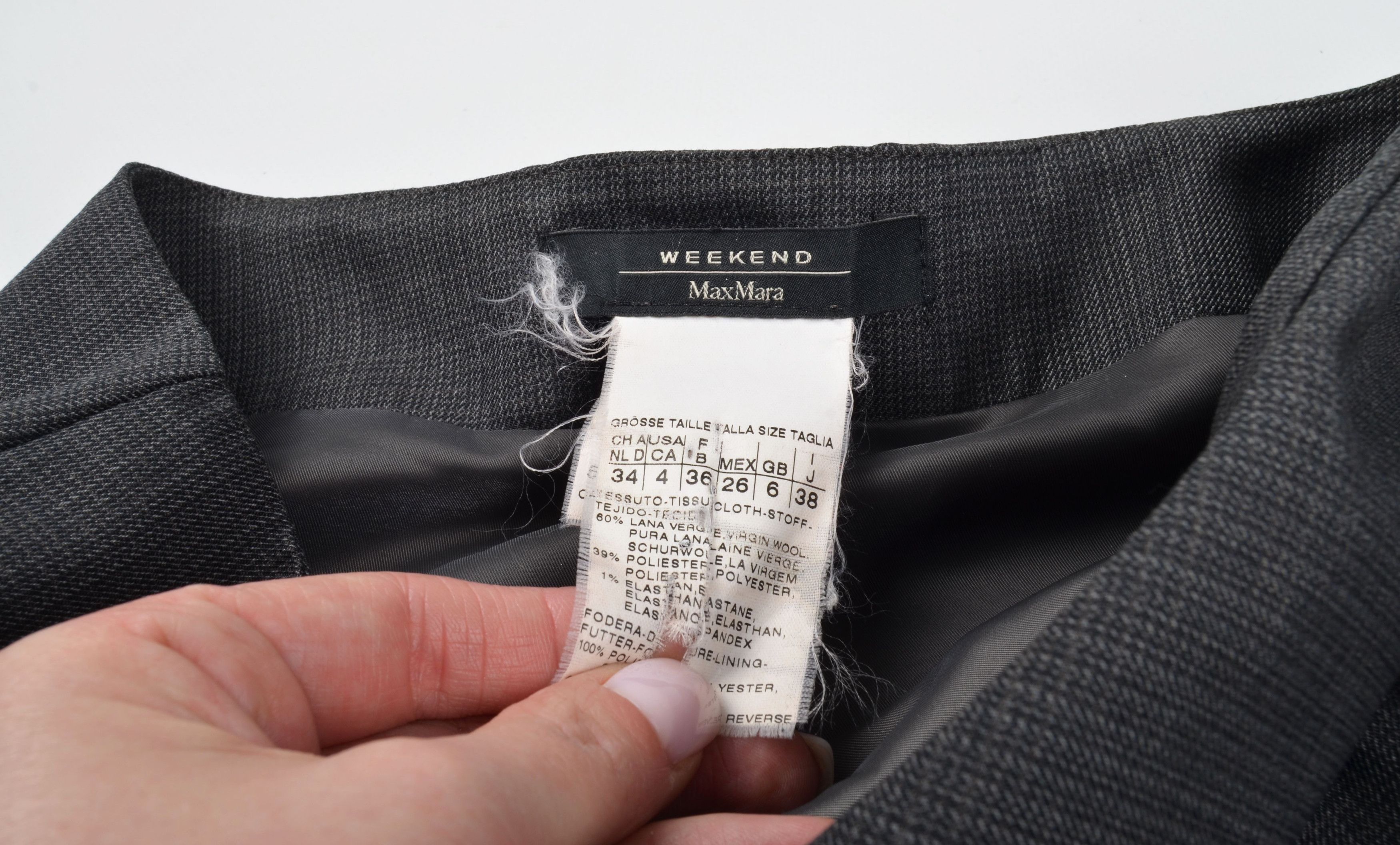 Weekend Max Mara Max Mara Grey Wool Blend Draped Pencil Skirt Size 28" / US 6 / IT 42 - 7 Thumbnail