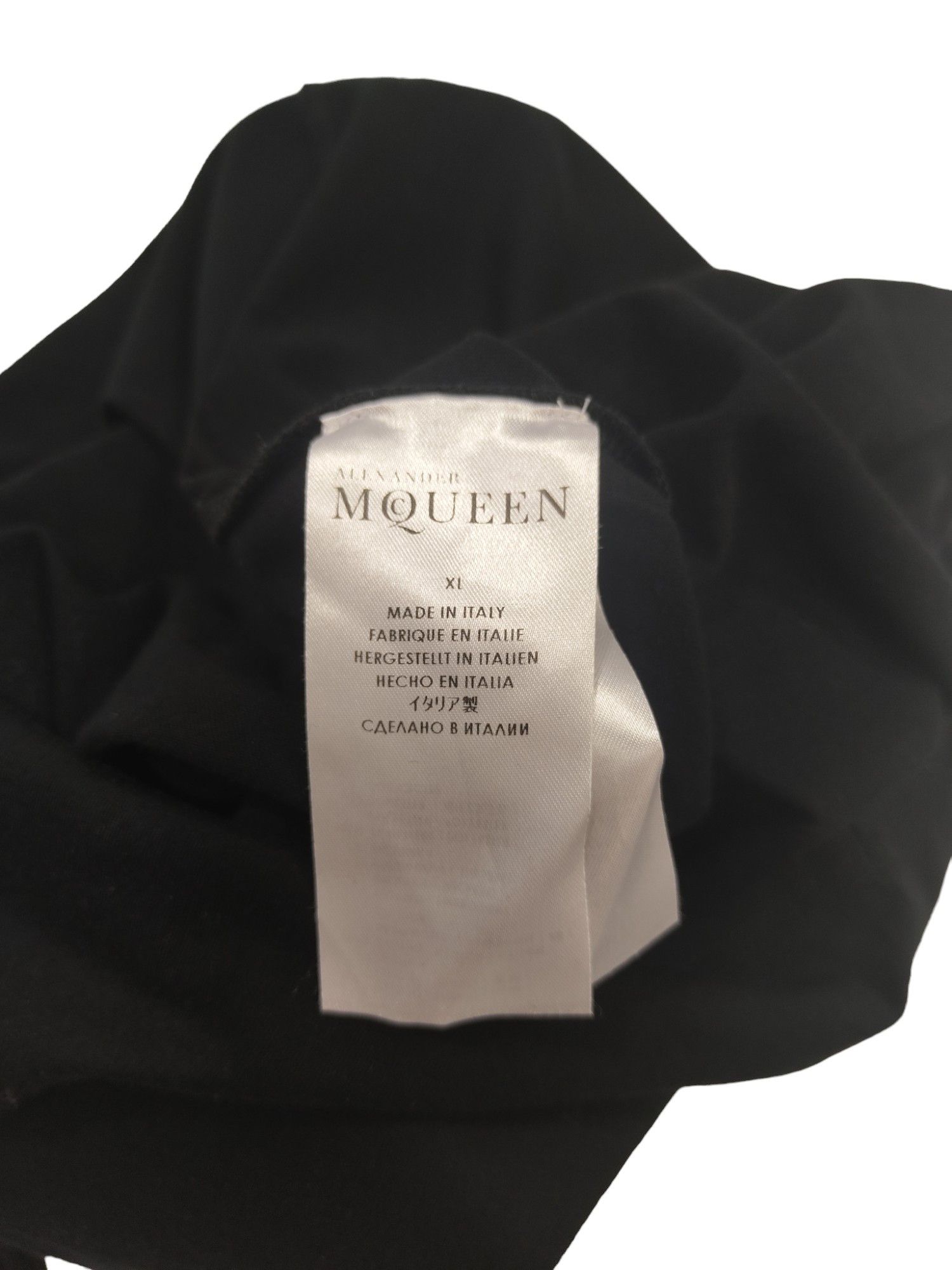 Alexander McQueen Black Tee With Signature Skull Embroidered Logo Size US XL / EU 56 / 4 - 6 Thumbnail