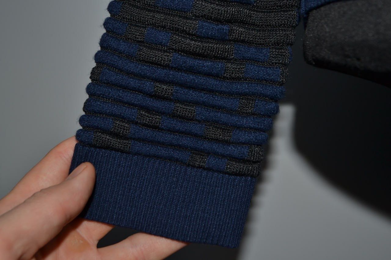 Versace Versace collection Sweater Cardigan V-Neck Blue Size M Size US M / EU 48-50 / 2 - 5 Thumbnail