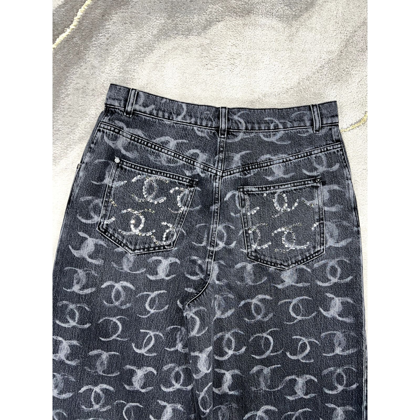 Chanel Chanel White CC Printed Logo Baggy Oversized Jeans 36 Size 26" / US 2 / IT 38 - 8 Thumbnail