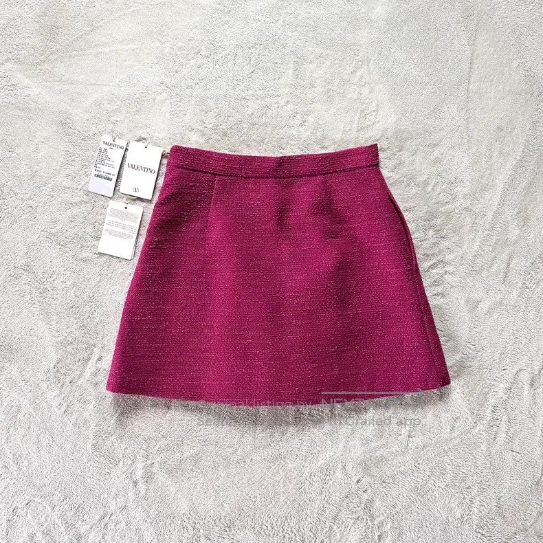 Valentino Valentino Tweed miniskirt Size M / US 6-8 / IT 42-44 - 2 Thumbnail