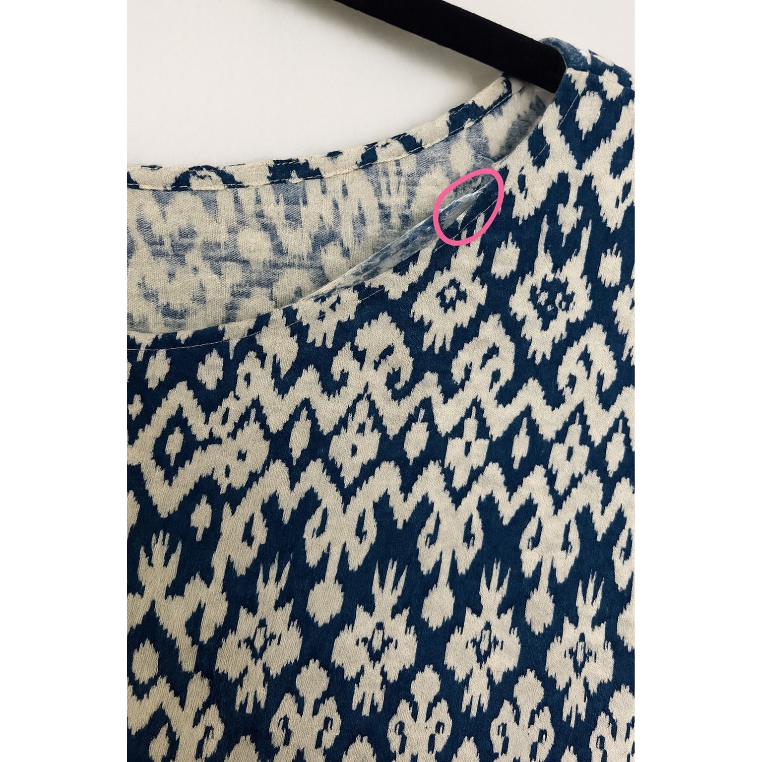 Saks Fifth Avenue Saks Fifth Avenue Women’s Abstract Print Top Blue White Red Size L / US 10 / IT 46 - 4 Thumbnail