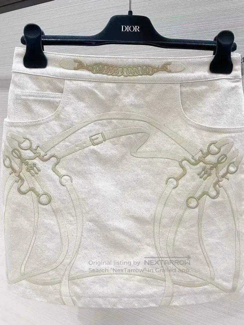 Hermes Hermes Embroidered logo skirt, low waist. Size 24" / US 00 / IT 34 - 3 Thumbnail