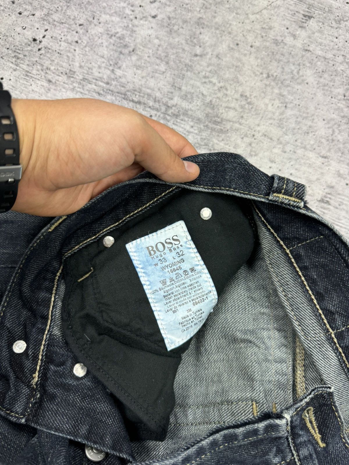 Hugo Boss × Vintage Vintage Y2K Style Hugo Boss Button Pockets Archive Jeans Size US 33 - 15 Thumbnail