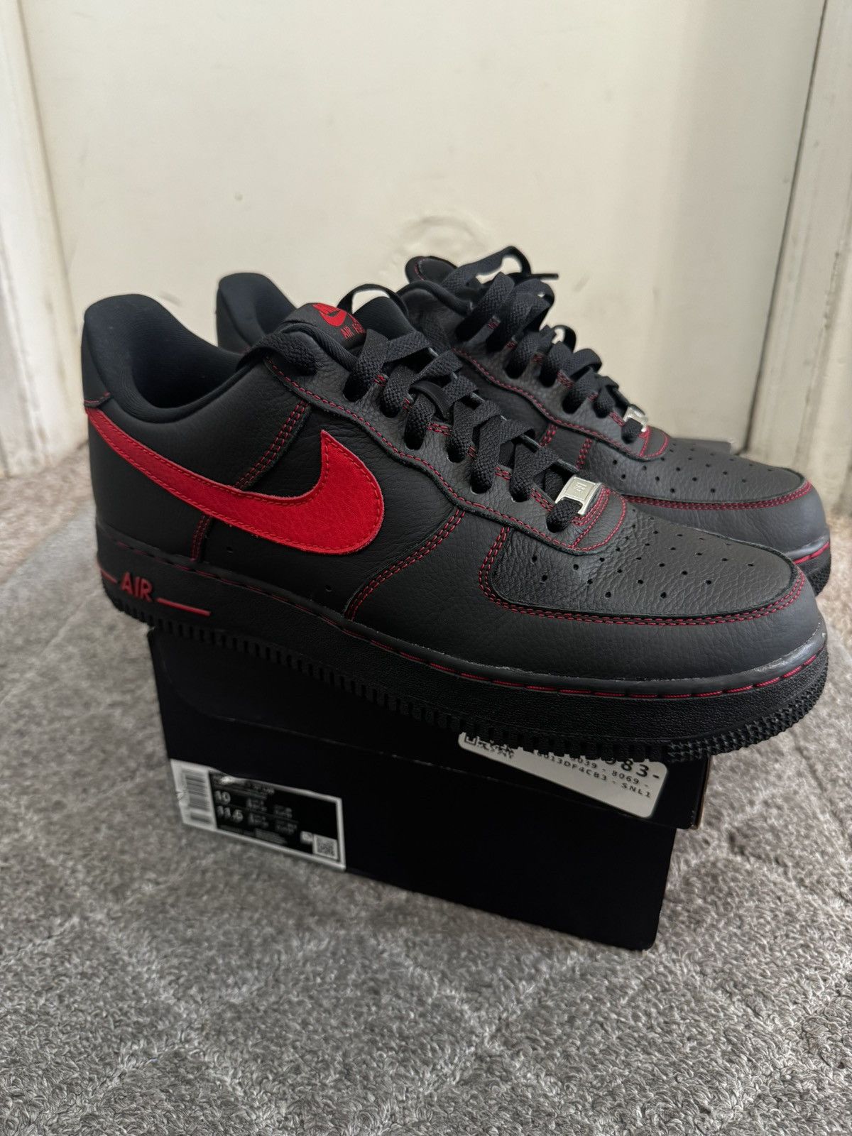Nike Nike Air Force 1 Bred Size US 10 / EU 43 - 2 Thumbnail