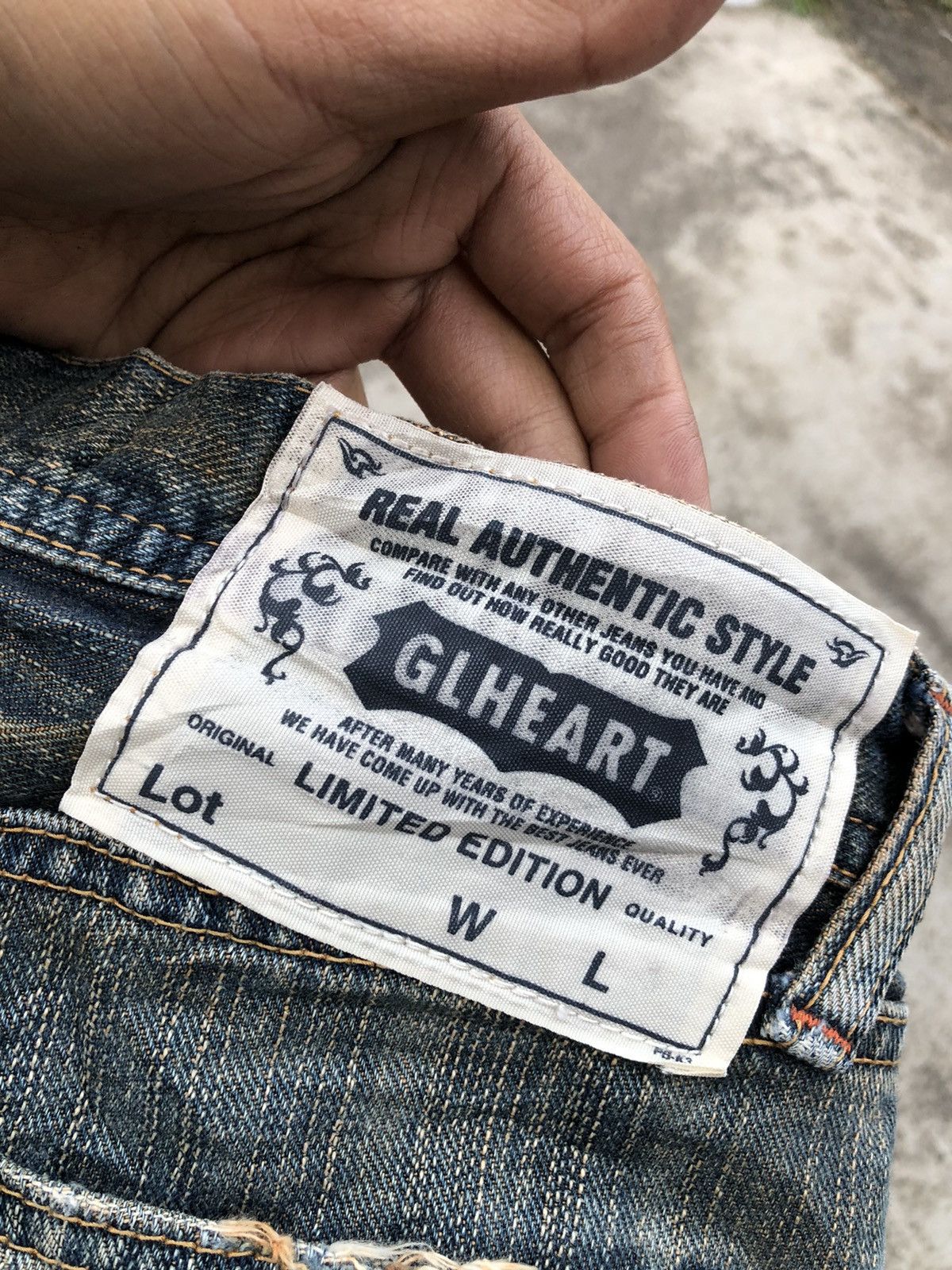 Japanese Brand RUSTY BLUE GL HEART DISTRESSED JEANS Size US 37 - 5 Thumbnail