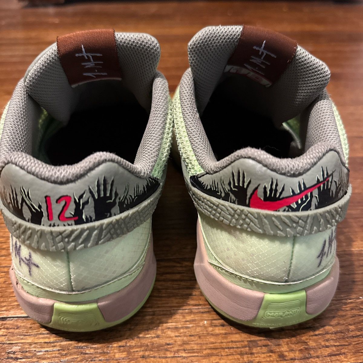 Nike Ja 1 NRG Halloween Zombie Size US 7 / EU 40 - 2 Thumbnail