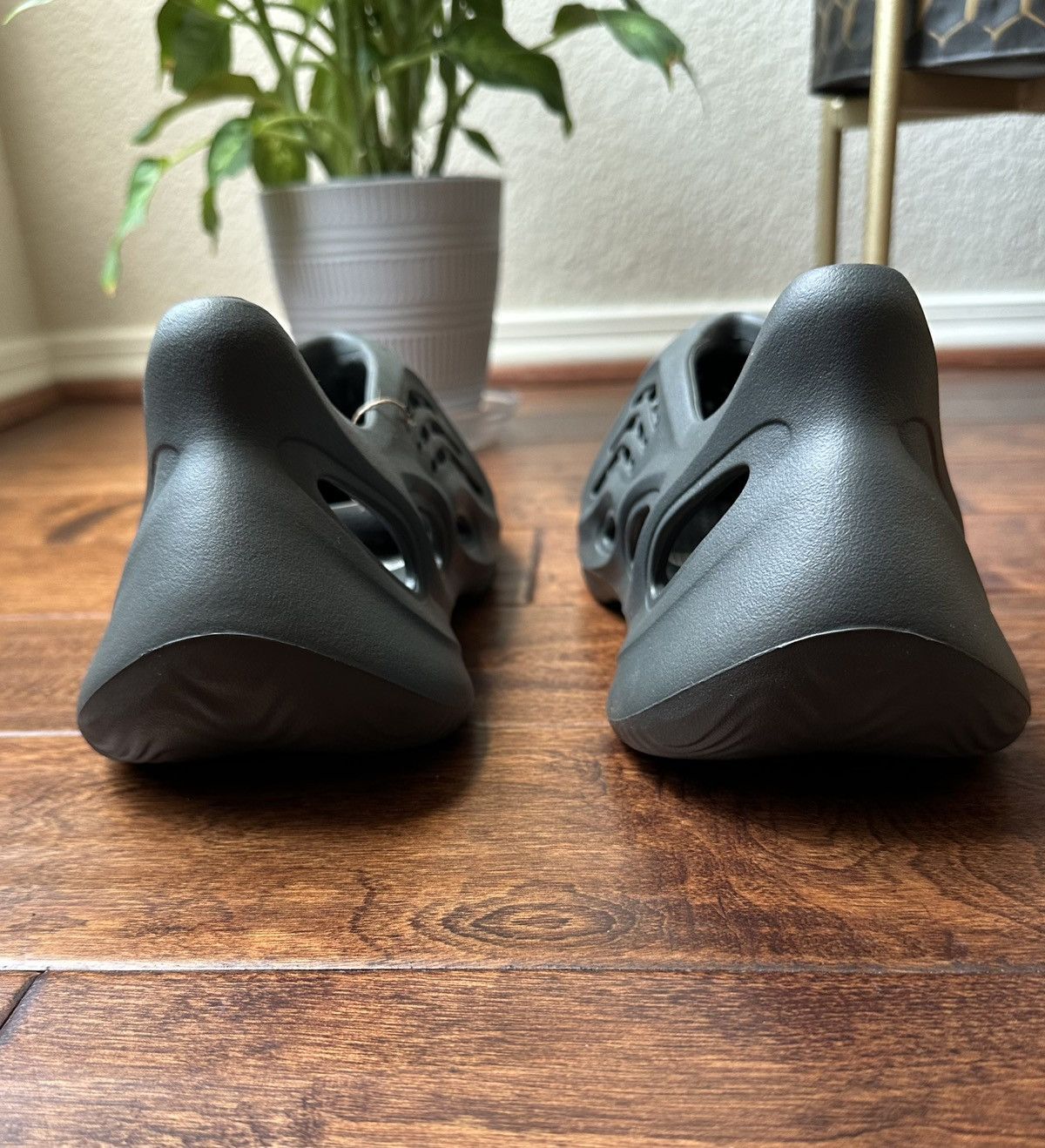 Adidas × Yeezy ADIDAS YEEZY FOAM RNR SIZE 12 Size US 12 / EU 45 - 6 Thumbnail