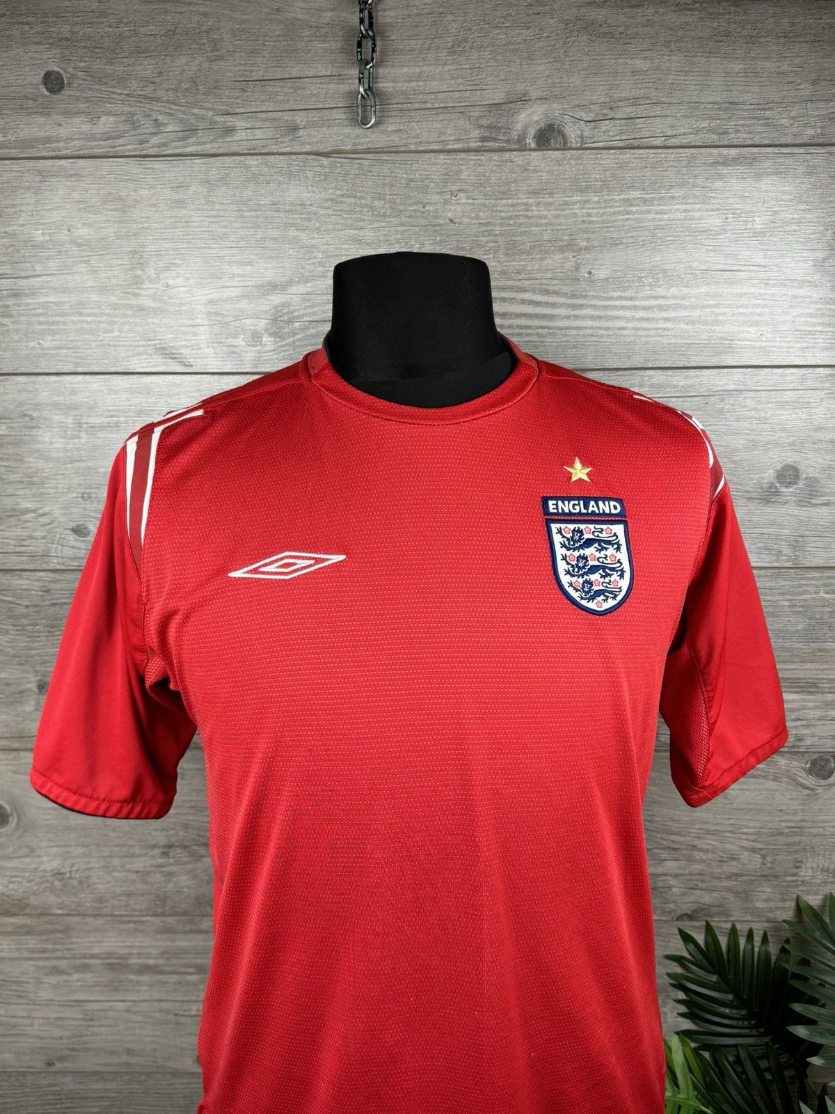 Umbro × Vintage Umbro England 🏴󠁧󠁢󠁥󠁮󠁧󠁿 2004 2006 soccer jersey size L Size US L / EU 52-54 / 3 - 1 Thumbnail
