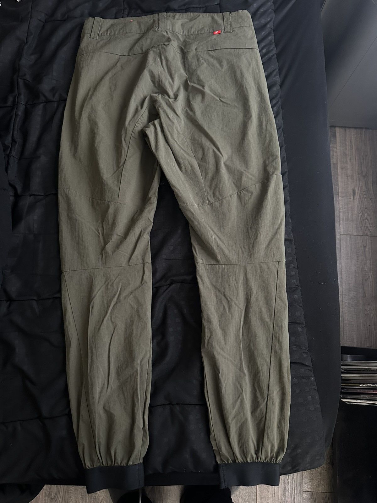 Nike Olive Nike Tech Fleece joggers Size US 30 / EU 46 - 2 Thumbnail