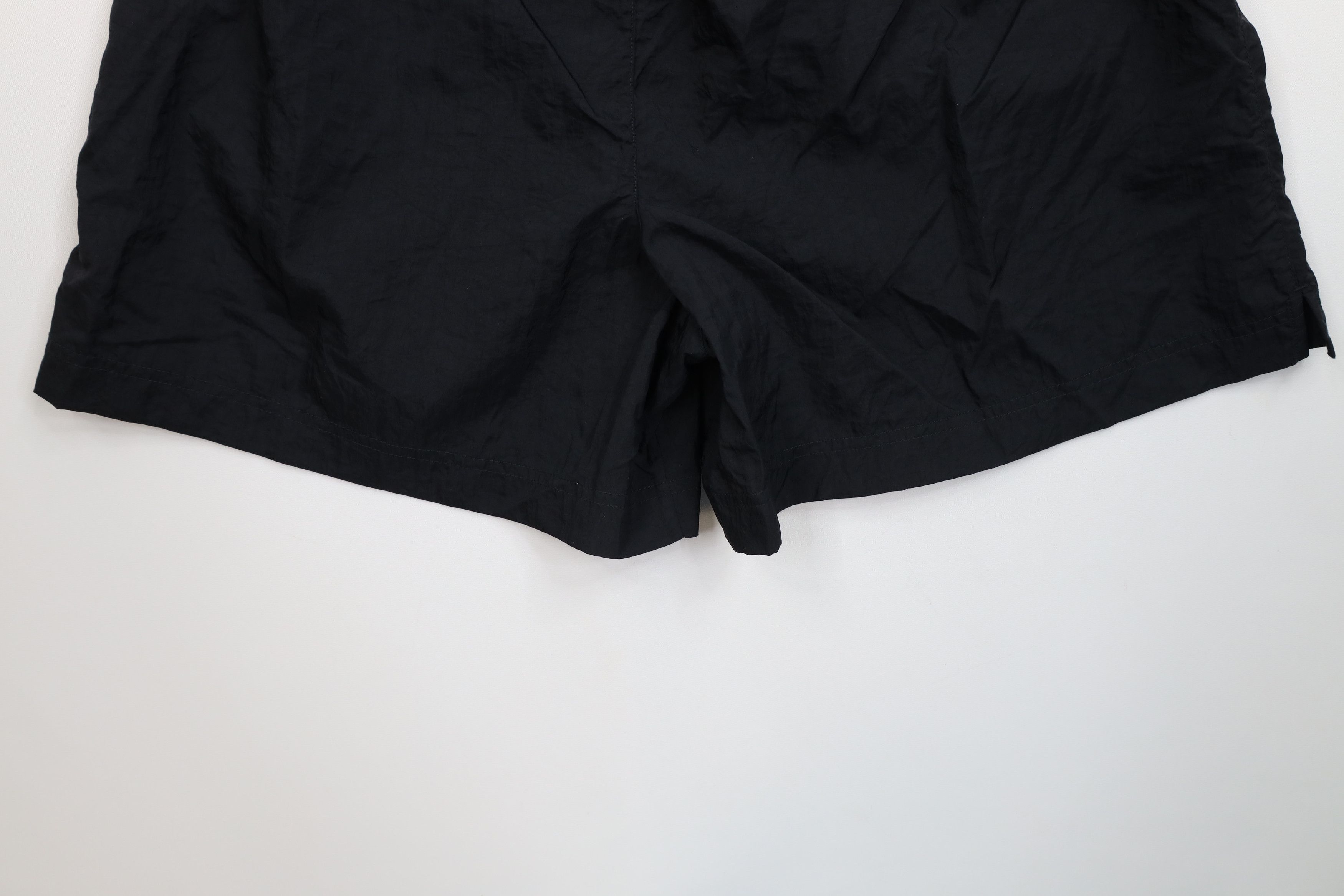 Nike Deadstock Vintage 90s Nike Mini Swoosh Soccer Shorts Black Size 26" / US 2 / IT 38 - 15 Thumbnail